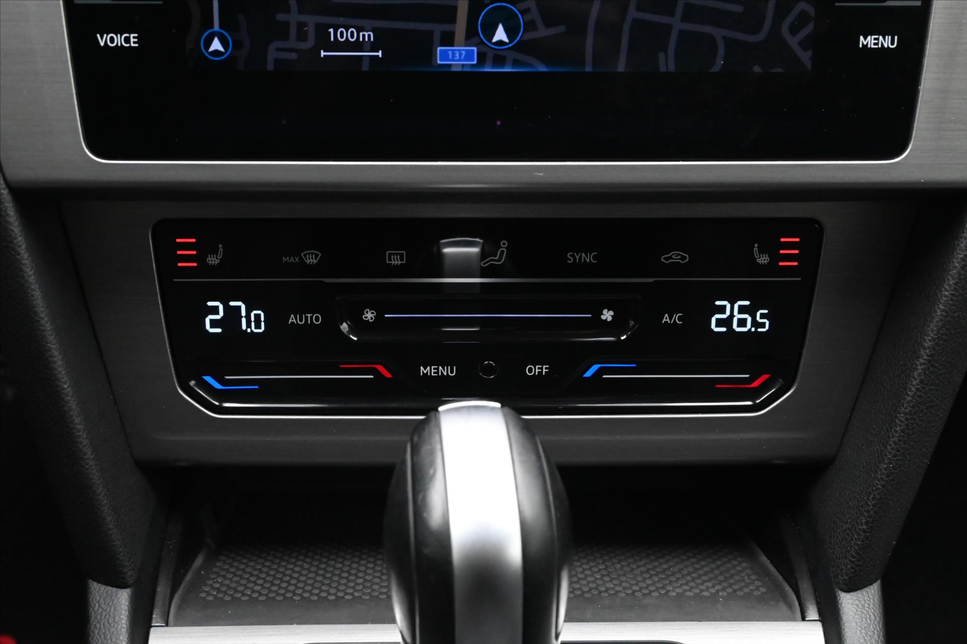 Hlavní fotografie vozu Volkswagen Passat 2,0 TDI 110 kW DSG Navi Záruka až 5 let (23)