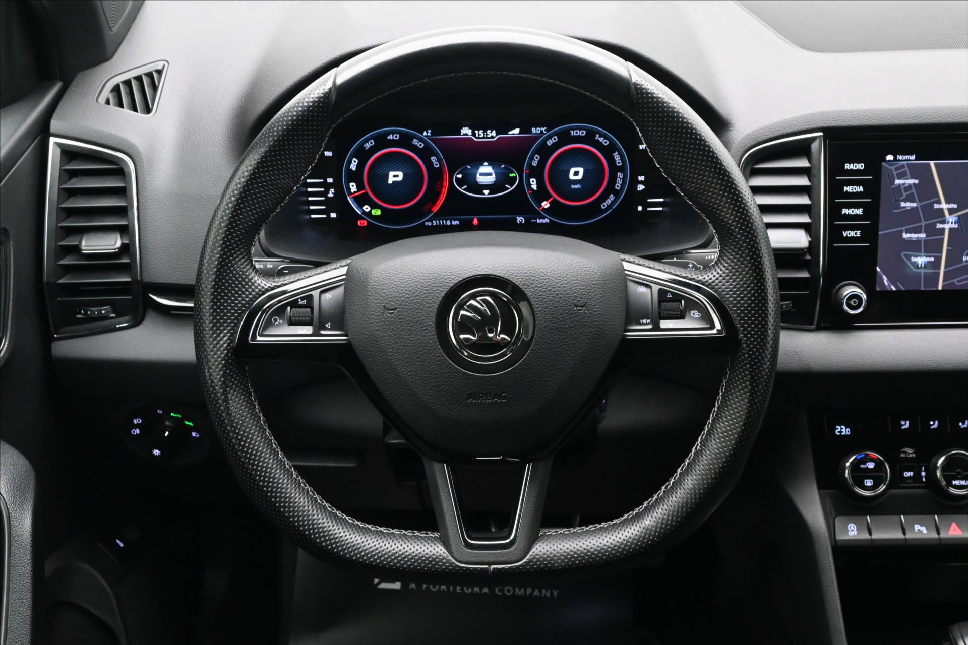 Hlavní fotografie vozu Škoda Karoq 1,5 TSI 110 kW DSG Sportline Záruka až 5 let (19)