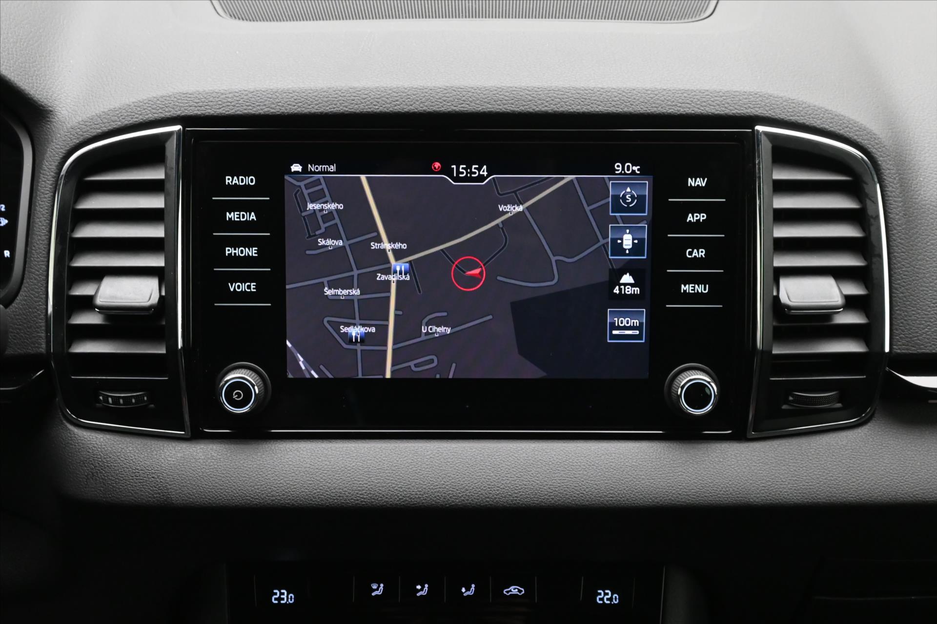 Hlavní fotografie vozu Škoda Karoq 1,5 TSI 110 kW DSG Sportline Záruka až 5 let (20)