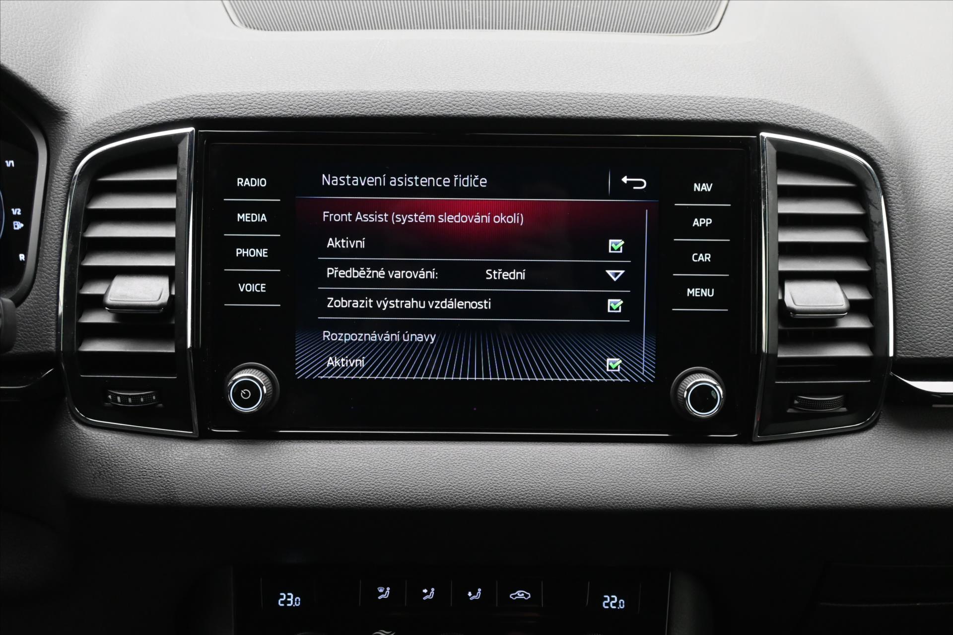 Hlavní fotografie vozu Škoda Karoq 1,5 TSI 110 kW DSG Sportline Záruka až 5 let (21)