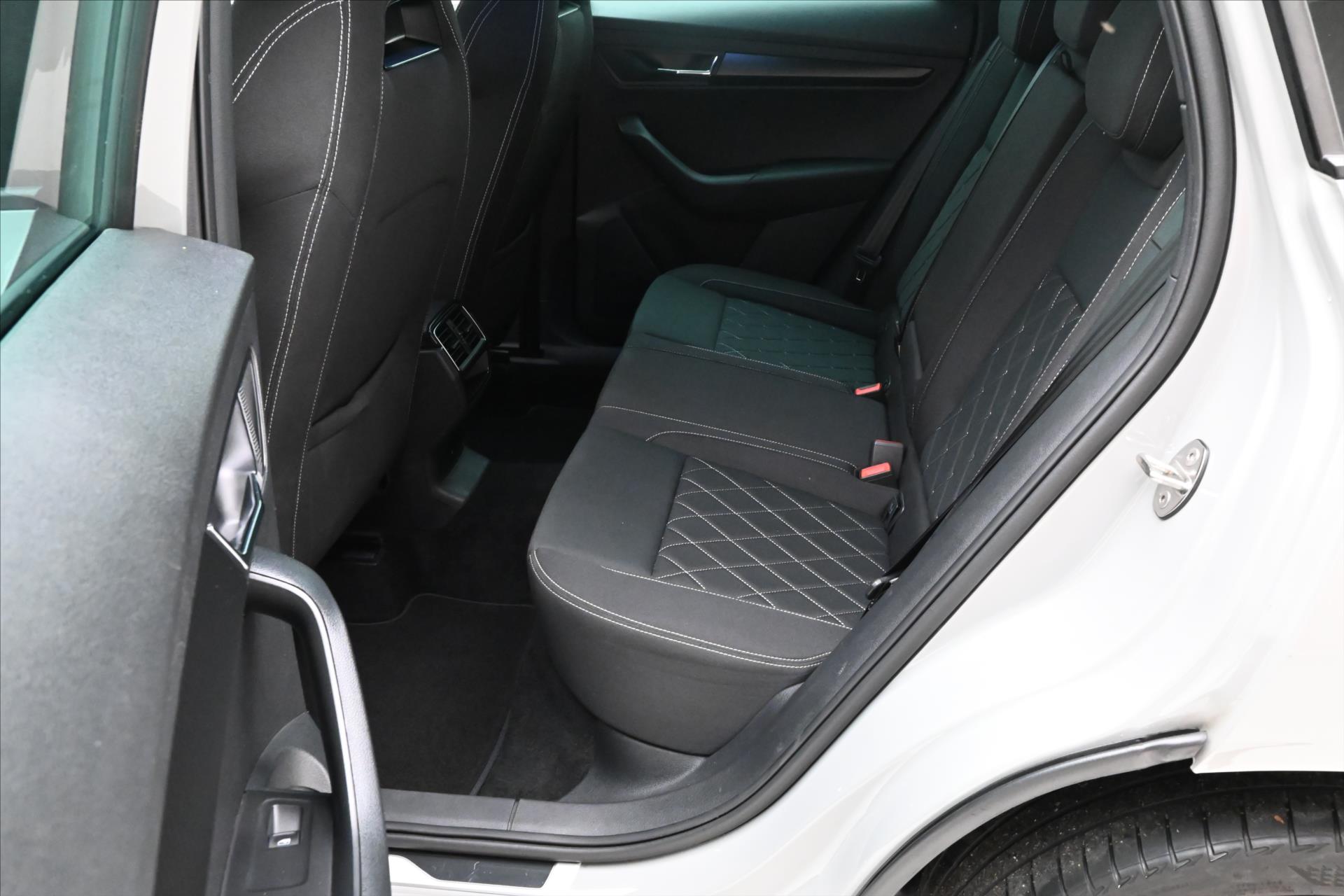 Hlavní fotografie vozu Škoda Karoq 1,5 TSi 110kW DSG Sportline ZÁRUKA AŽ 5 LET (13)