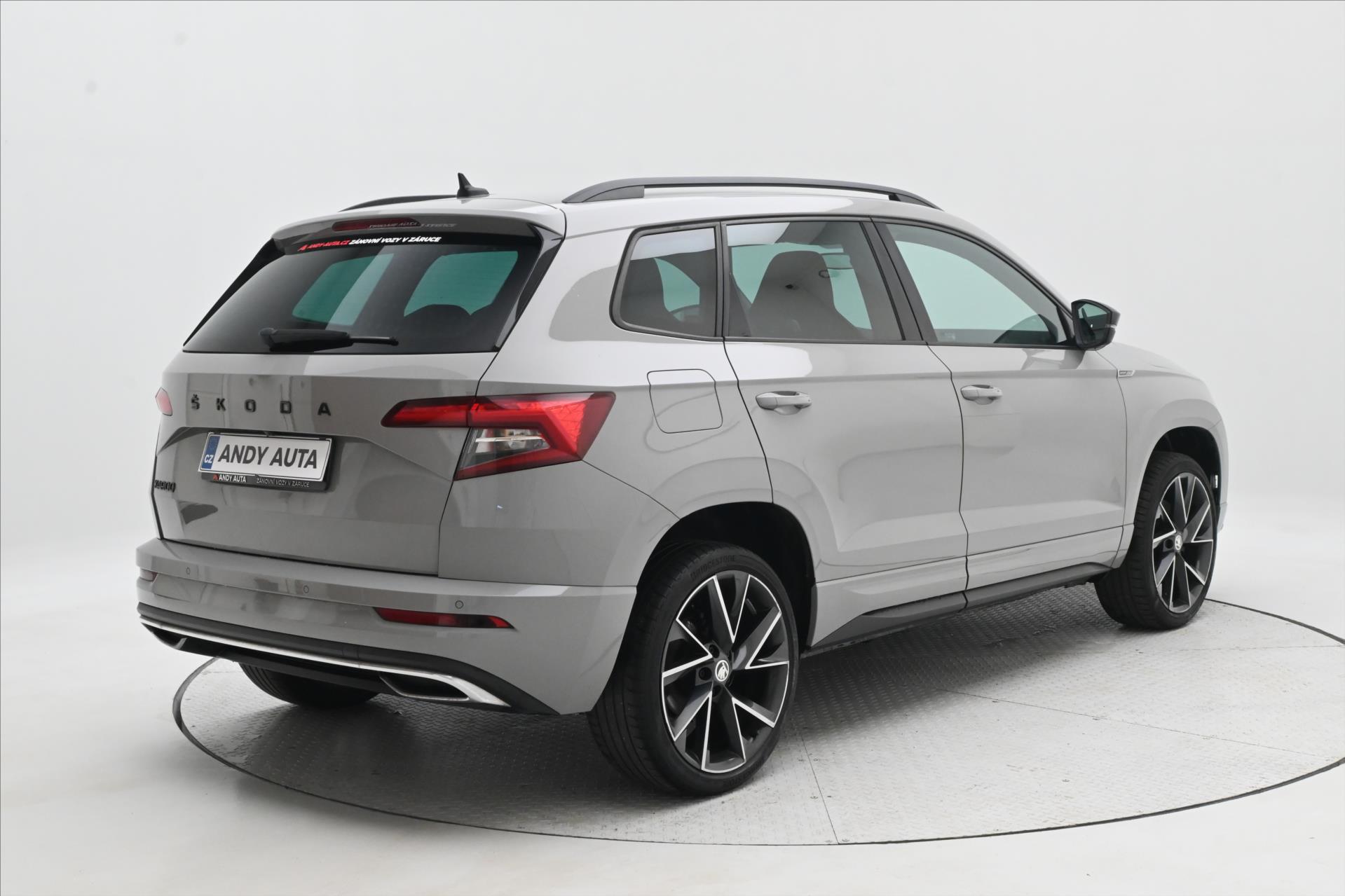 Hlavní fotografie vozu Škoda Karoq 1,5 TSi 110kW DSG Sportline ZÁRUKA AŽ 5 LET (4)