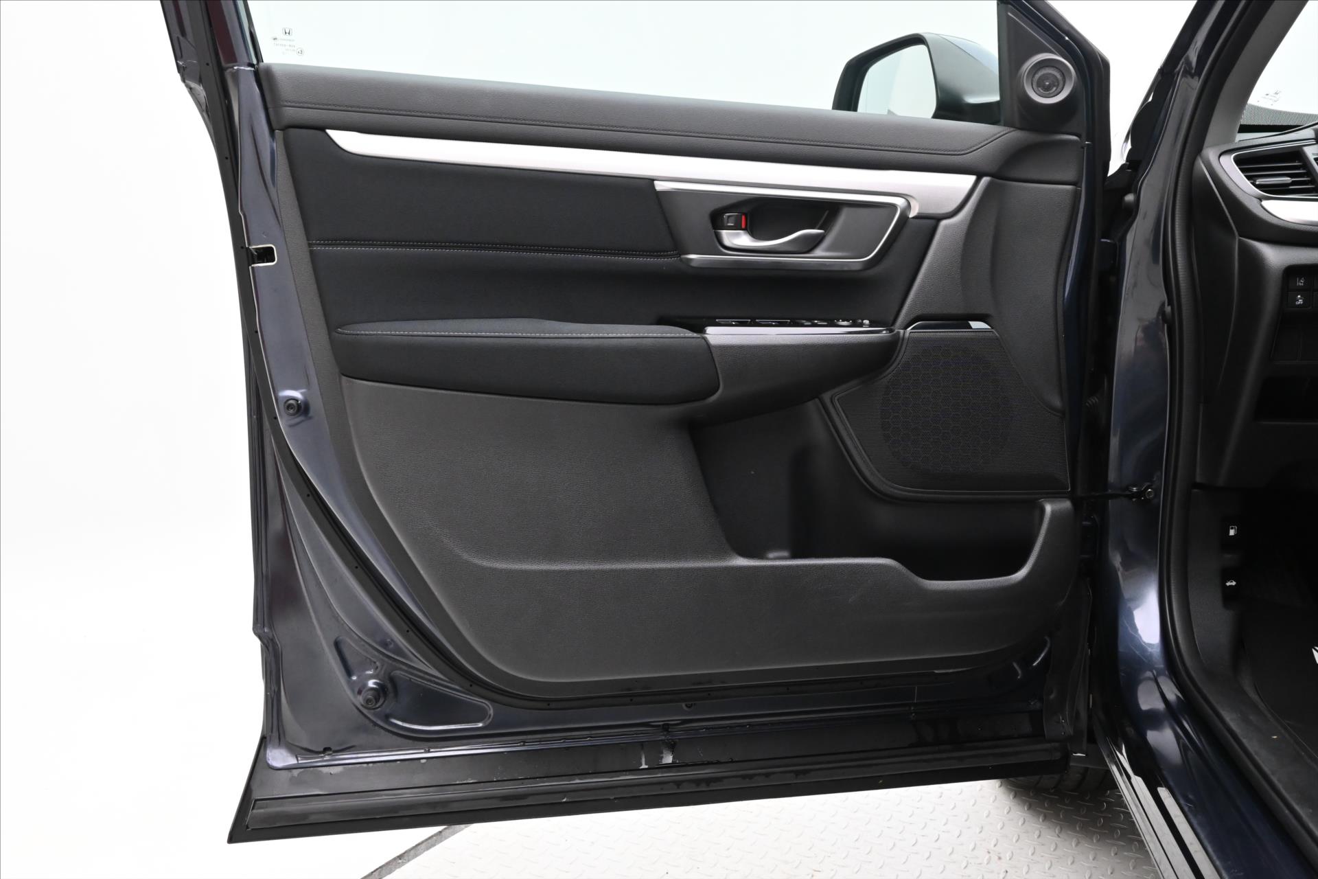 Hlavní fotografie vozu Honda CR-V 2,0 i e:HEV 2WD 135 kW ELEGANCE Záruka až 5 let (23)