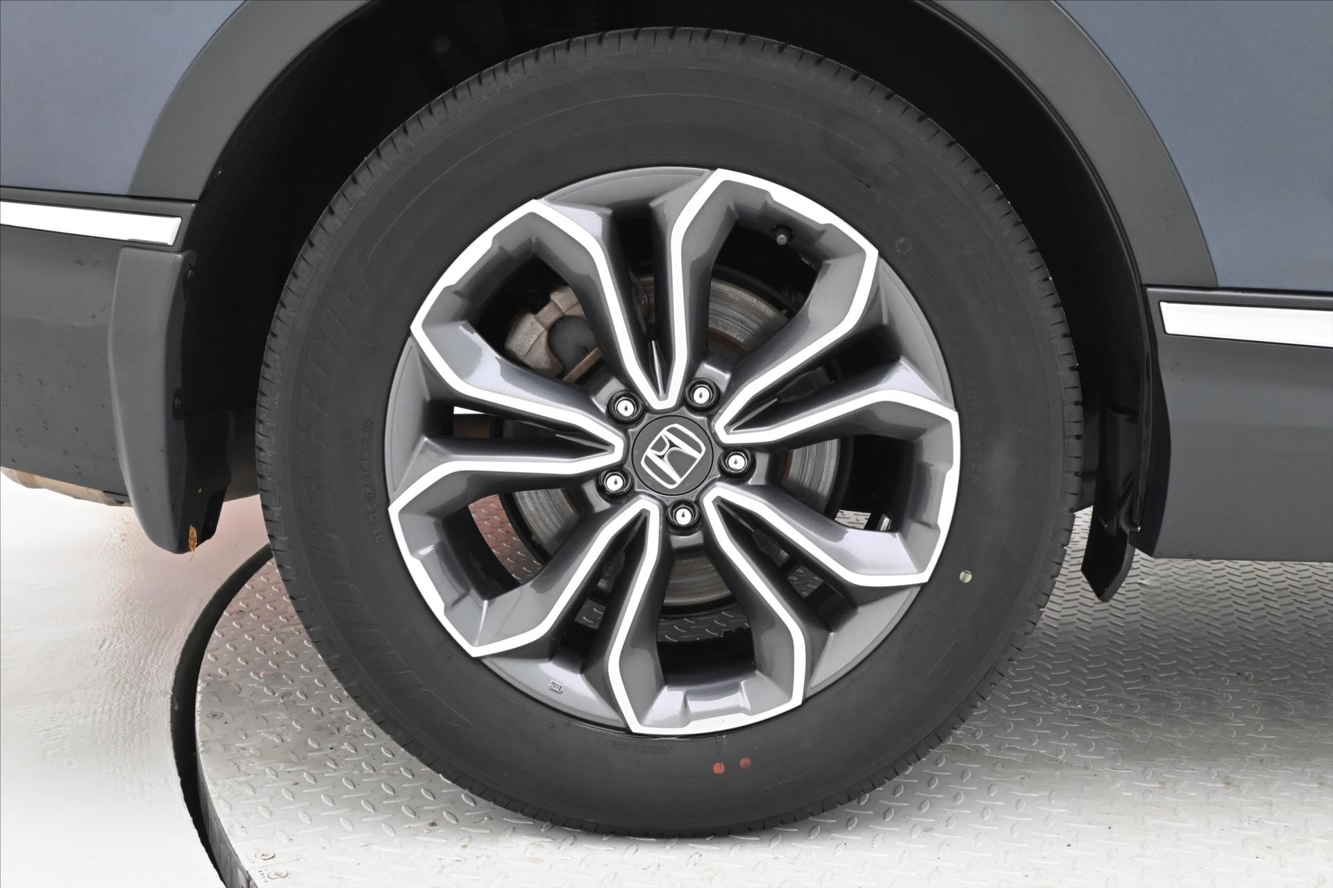 Hlavní fotografie vozu Honda CR-V 2,0 i e:HEV 2WD 135 kW ELEGANCE Záruka až 5 let (31)