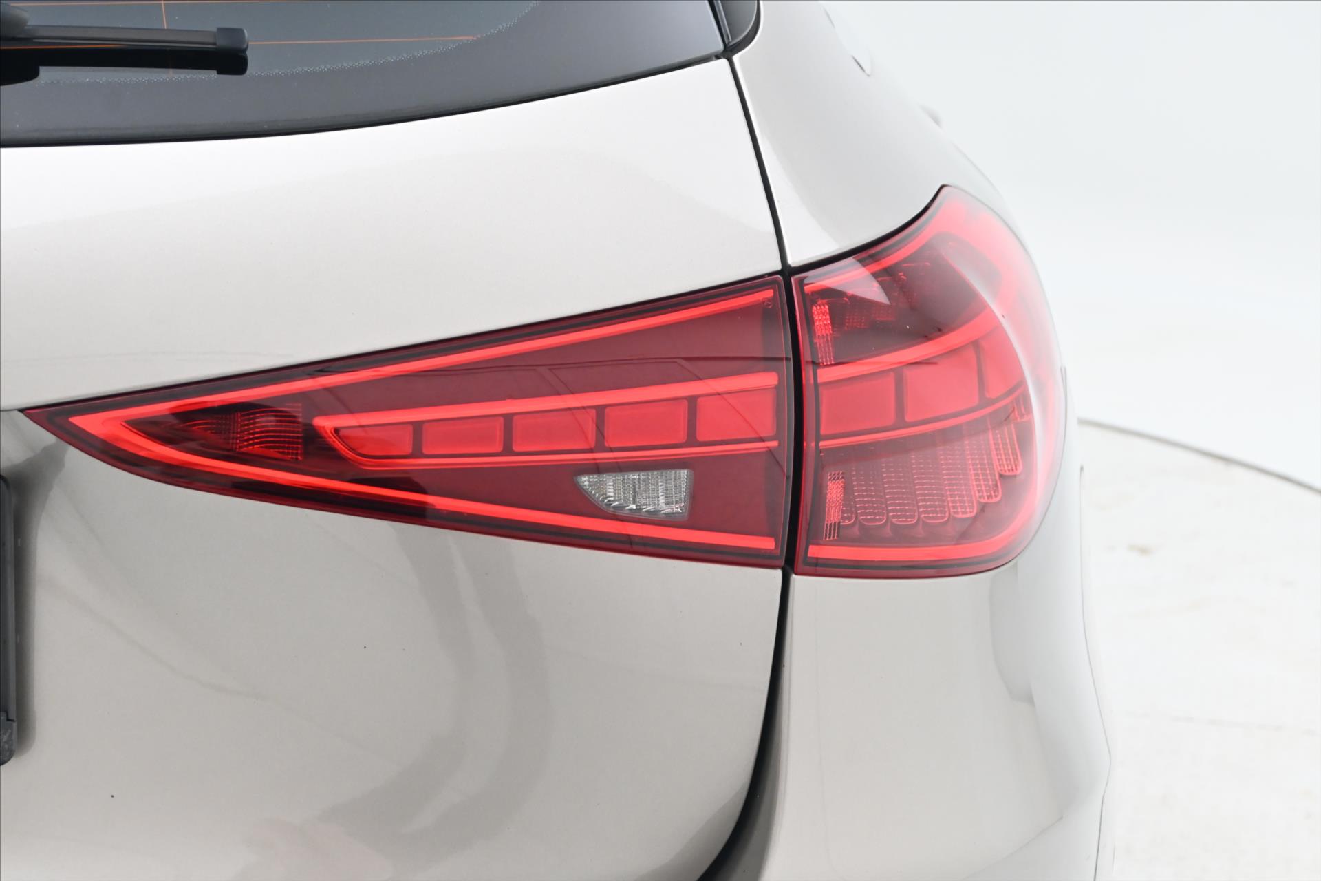 Hlavní fotografie vozu Mercedes-Benz Třídy C 2,0 220d 147kW 9G-Tron. Avantgarde Záruka až 5 let (29)