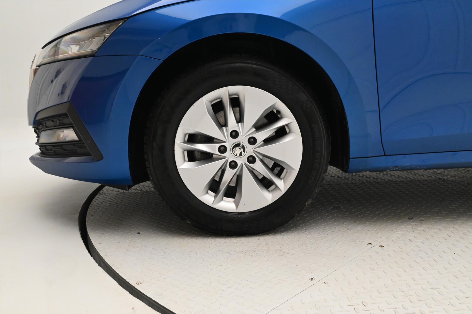 Hlavní fotografie vozu Škoda Octavia 2,0 TDI 110kW AMBITION Záruka až 5 let (30)