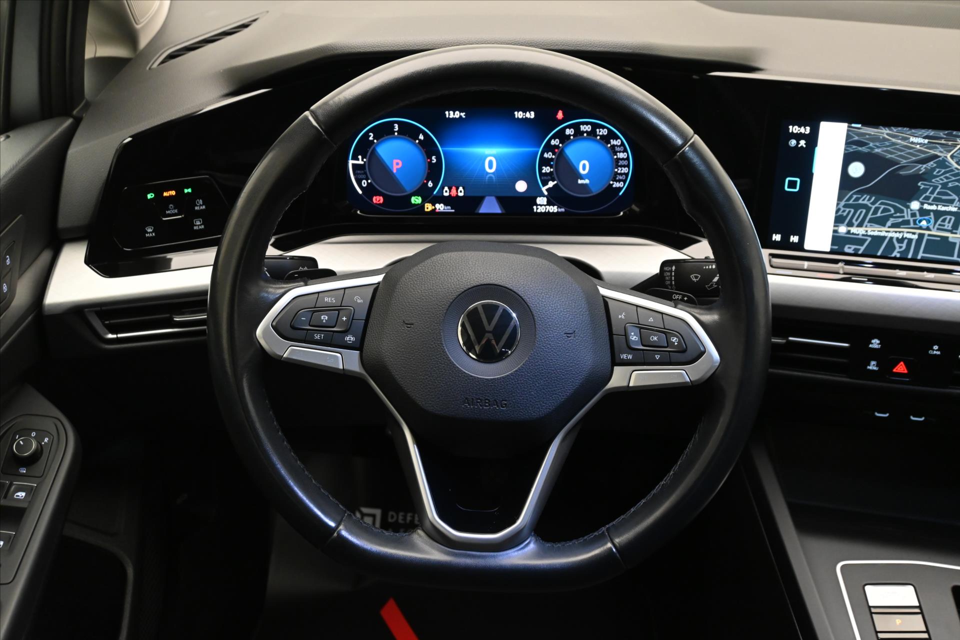 Hlavní fotografie vozu Volkswagen Golf 2,0 TDI 85kW Life DSG Záruka až 5 let (17)