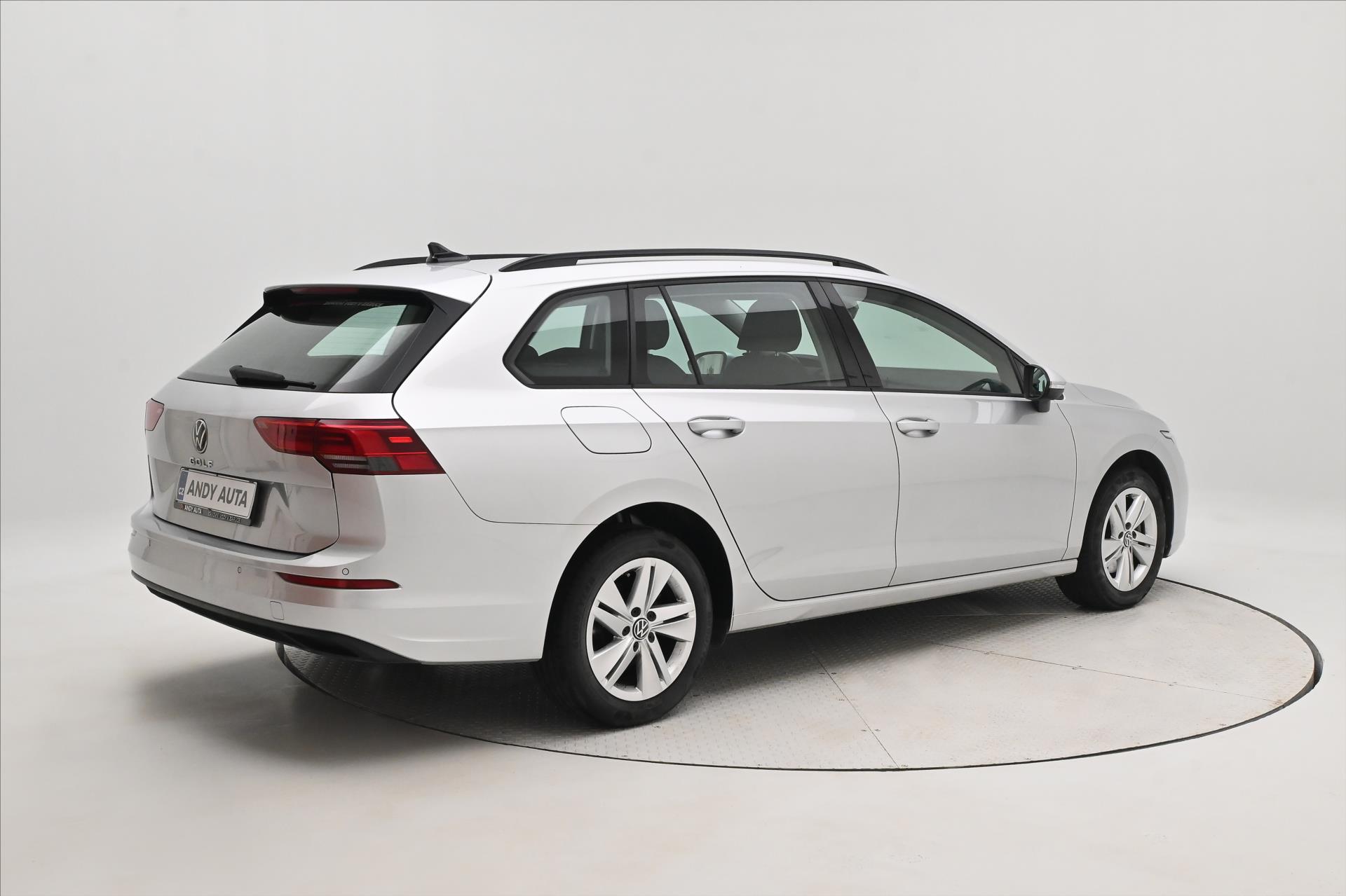 Hlavní fotografie vozu Volkswagen Golf 2,0 TDI 85kW Life DSG Záruka až 5 let (4)