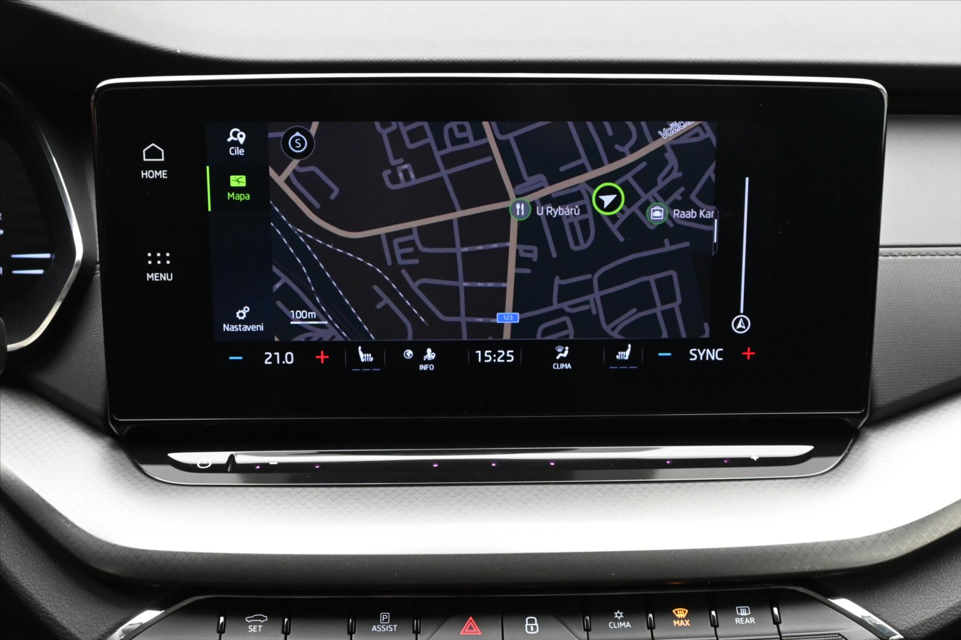 Hlavní fotografie vozu Škoda Octavia 2,0 TDI 110 kW Ambition LED Záruka až 5 let (20)