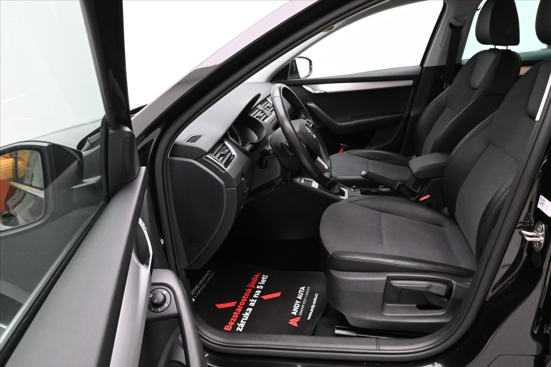 Hlavní fotografie vozu Škoda Octavia 1,5 TSI 110 kW DSG Business Záruka až 5 let (13)