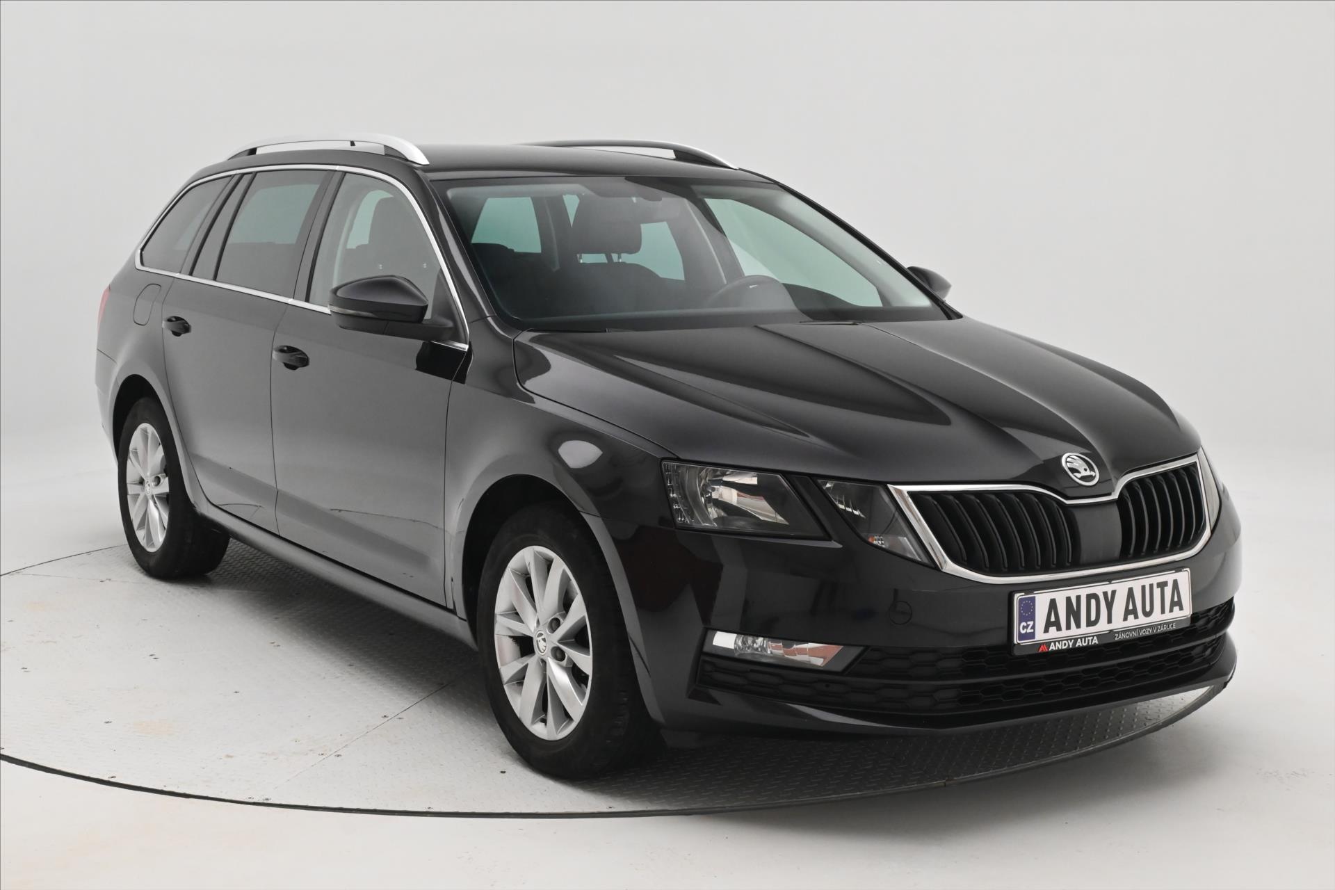 Hlavní fotografie vozu Škoda Octavia 1,5 TSI 110 kW DSG Business Záruka až 5 let (3)