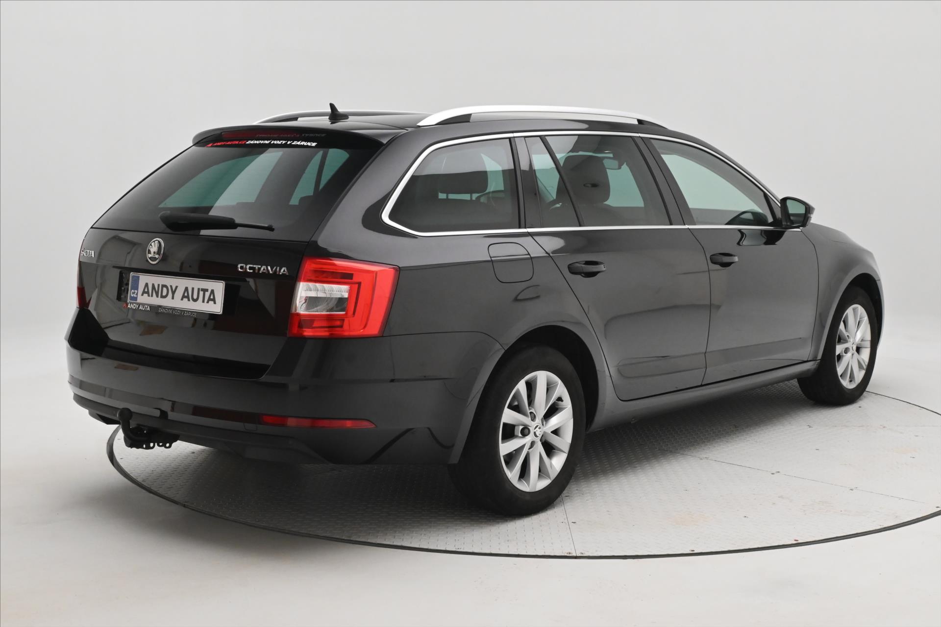 Hlavní fotografie vozu Škoda Octavia 1,5 TSI 110 kW DSG Business Záruka až 5 let (5)