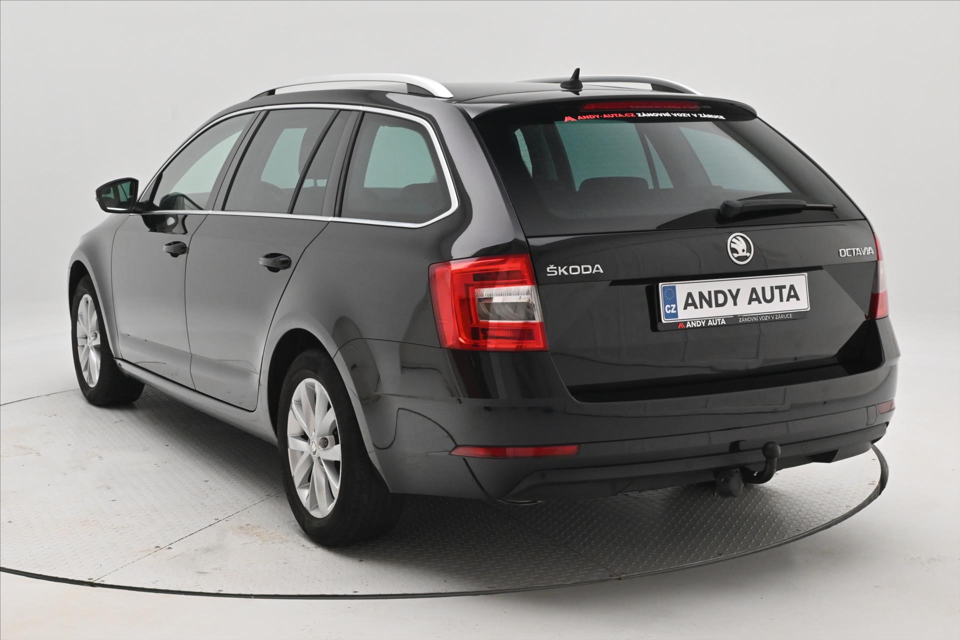 Hlavní fotografie vozu Škoda Octavia 1,5 TSI 110 kW DSG Business Záruka až 5 let (7)