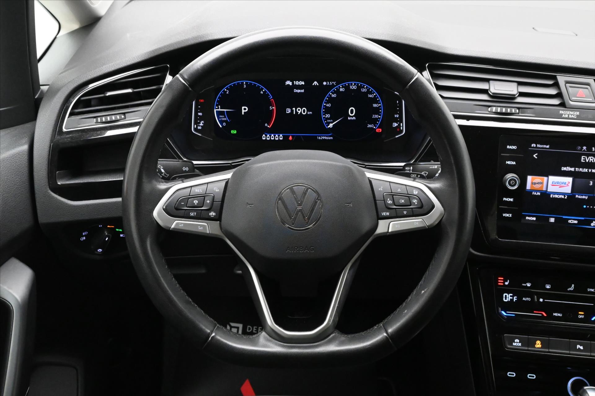 Hlavní fotografie vozu Volkswagen Touran 2,0 TDI 110kW DSG 7/Míst HIGHLINE Záruka až 5 let (18)