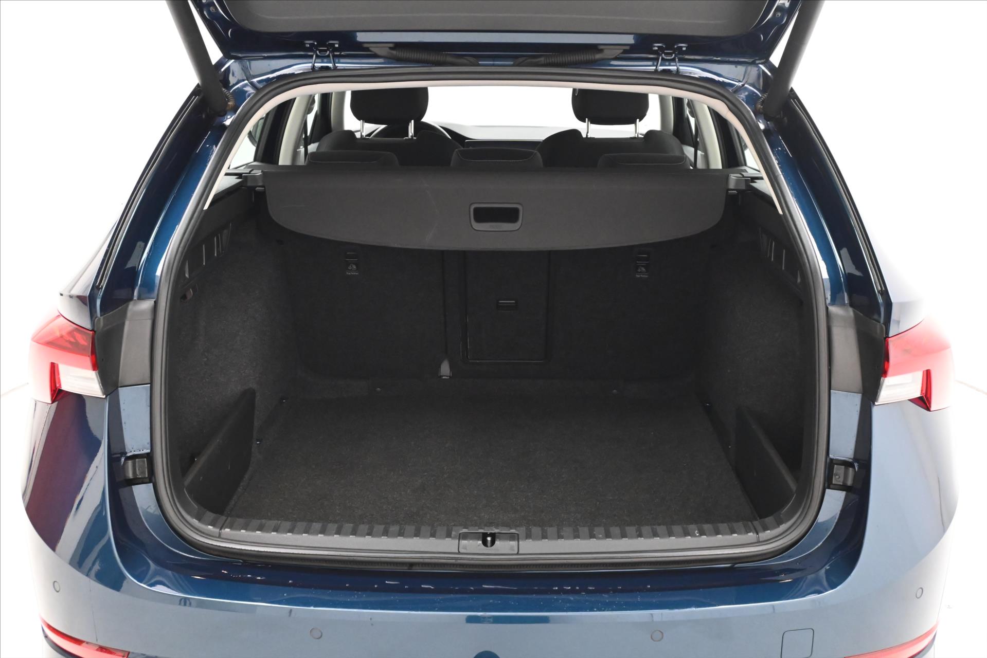 Hlavní fotografie vozu Škoda Octavia 2,0 TDI 110 kW BUSINESS DSG Záruka až 5 let (9)