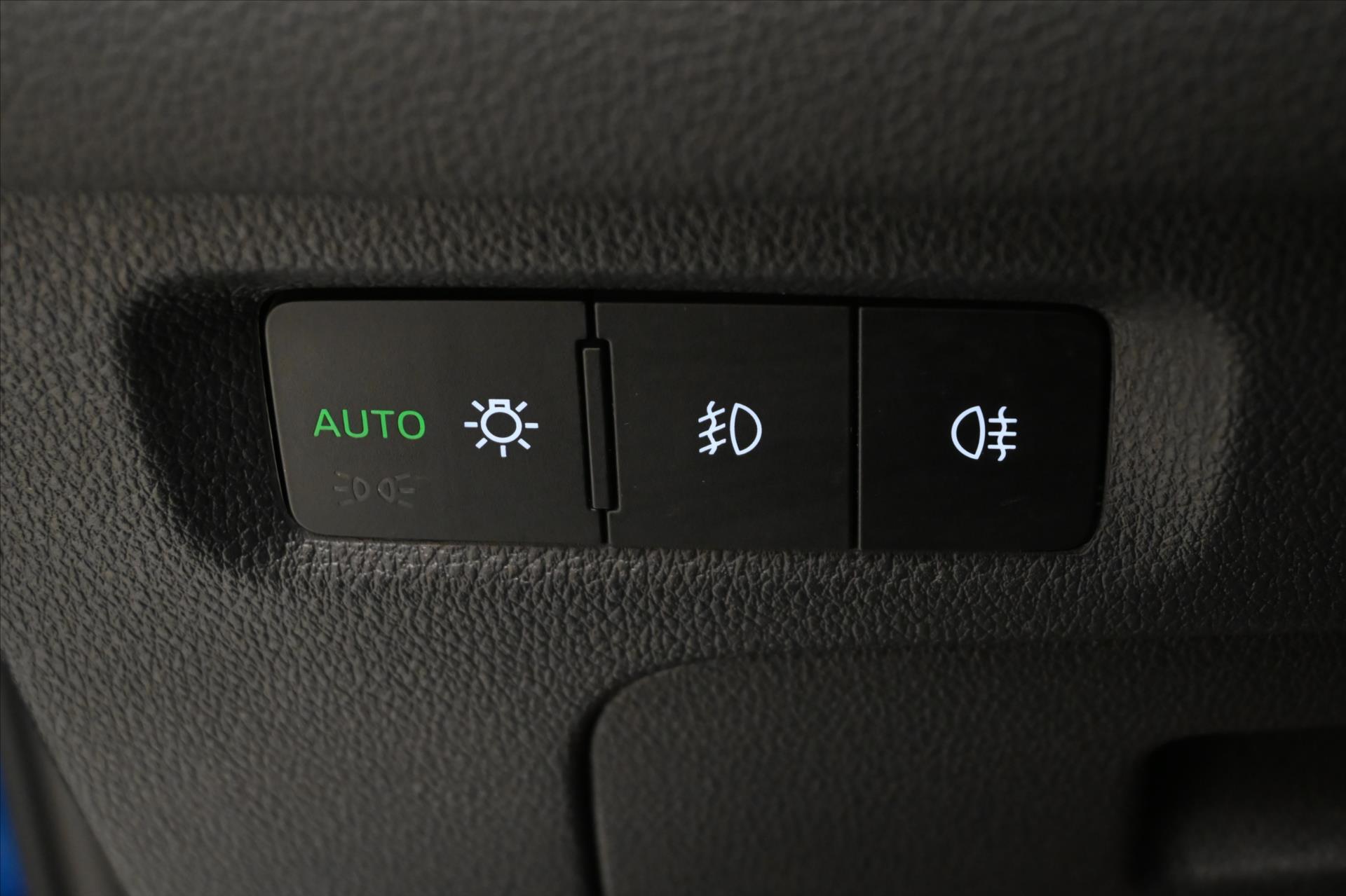 Hlavní fotografie vozu Škoda Octavia 2,0 TDI 110 kW DSG 4x4 Záruka až 5 let (29)