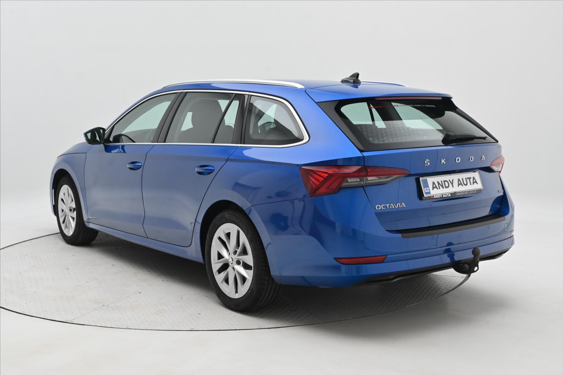 Hlavní fotografie vozu Škoda Octavia 2,0 TDI 110 kW DSG 4x4 Záruka až 5 let (7)