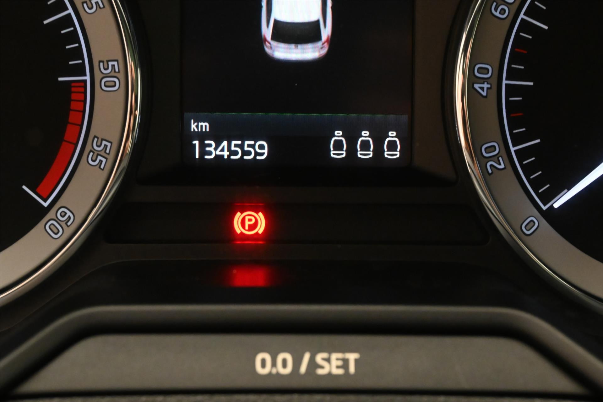 Hlavní fotografie vozu Škoda Octavia 2,0 TDI 110 kW DSG STYLE Záruka až 5 let (16)