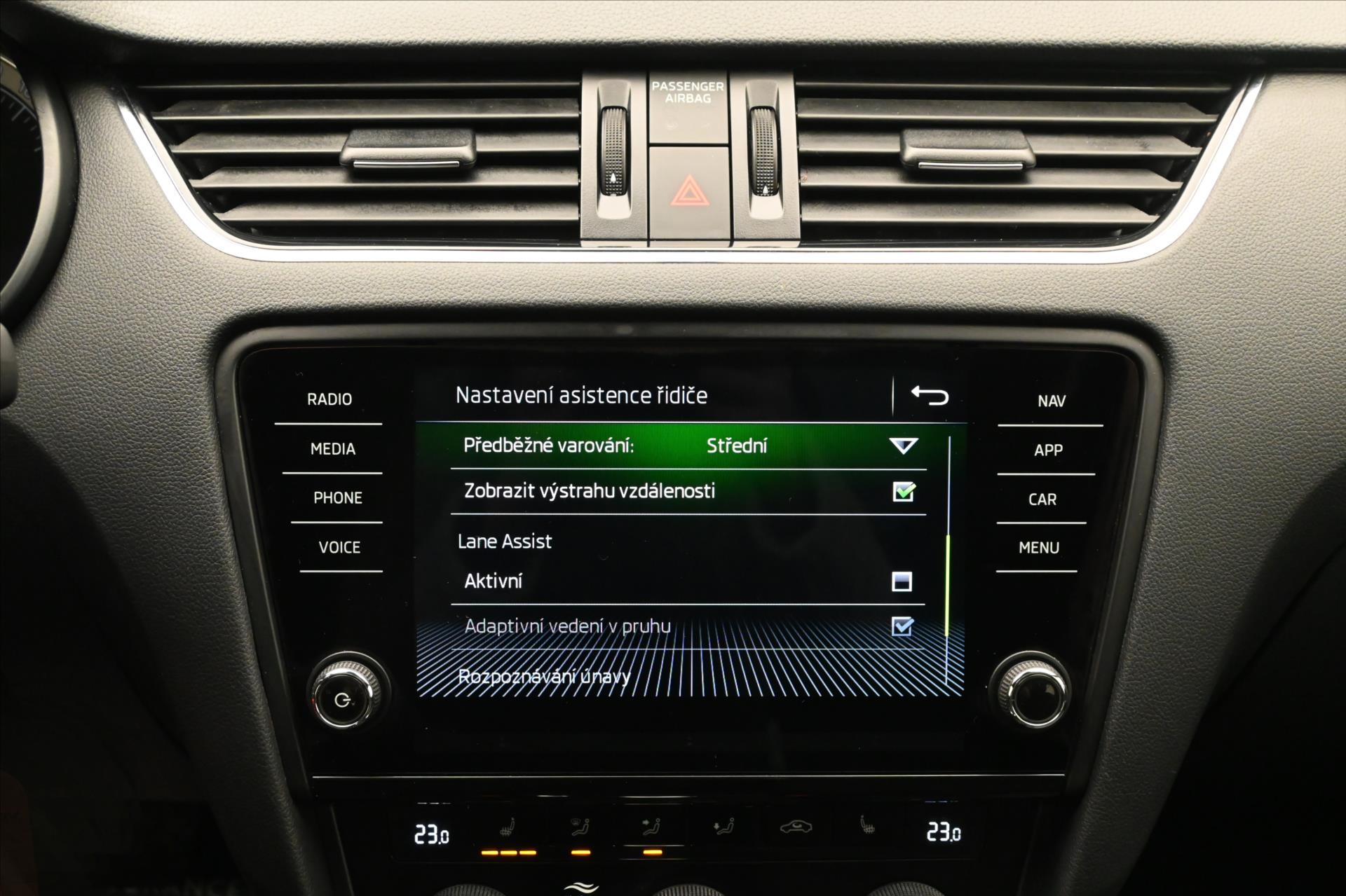 Hlavní fotografie vozu Škoda Octavia 2,0 TDI 110 kW DSG STYLE Záruka až 5 let (20)