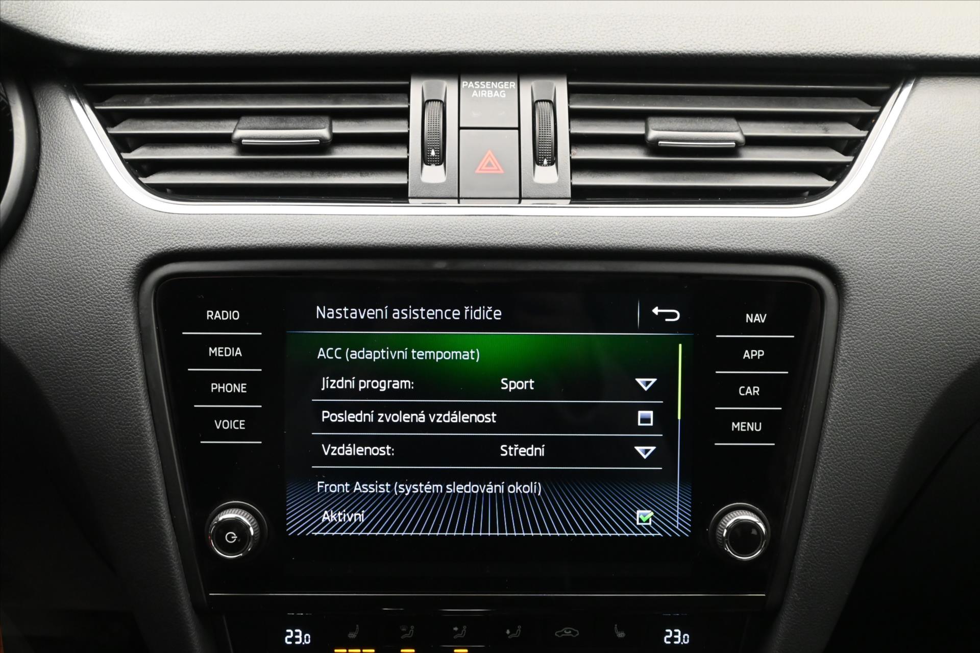 Hlavní fotografie vozu Škoda Octavia 2,0 TDI 110 kW DSG STYLE Záruka až 5 let (21)