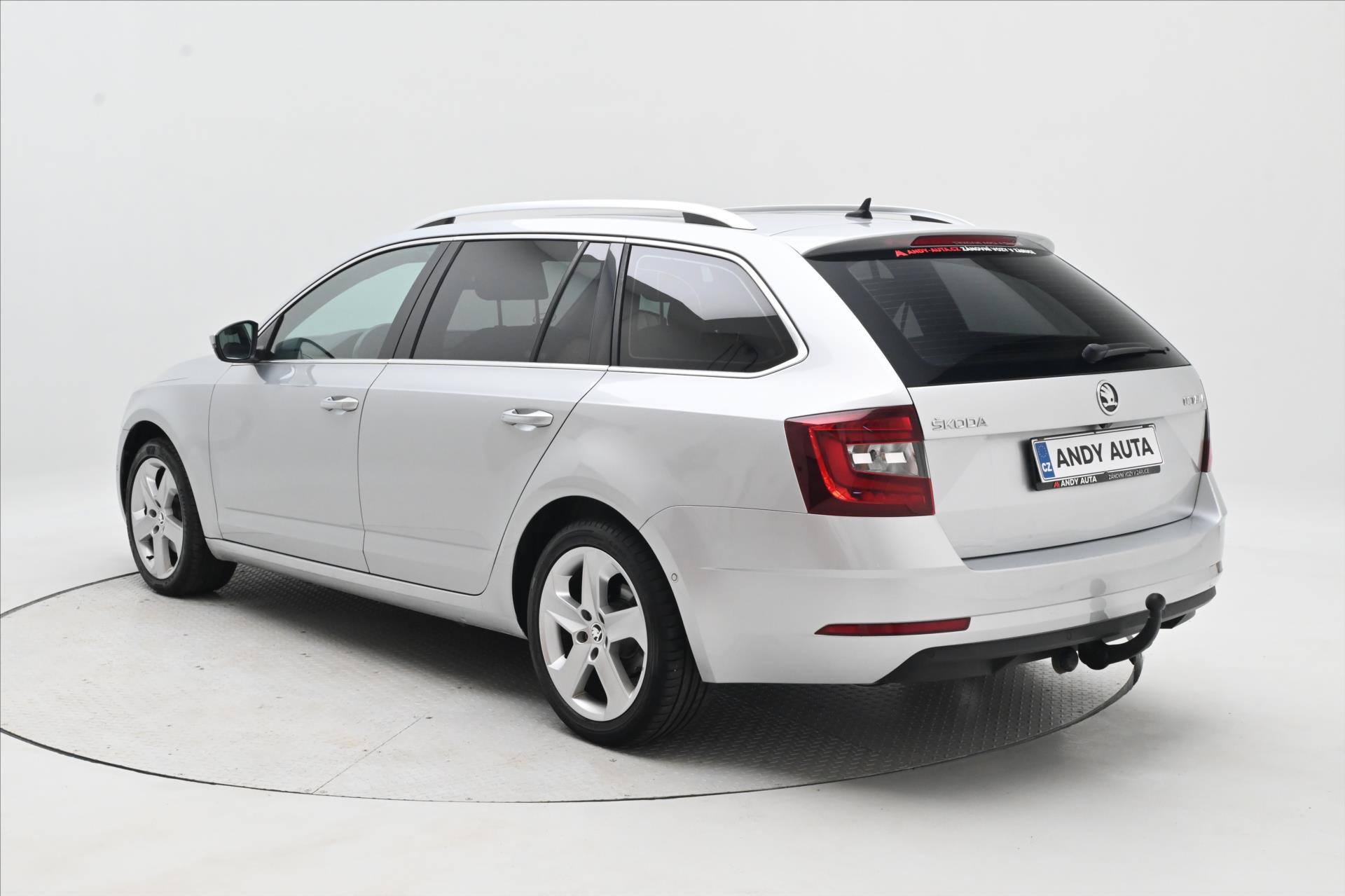 Hlavní fotografie vozu Škoda Octavia 2,0 TDI 110 kW DSG STYLE Záruka až 5 let (6)