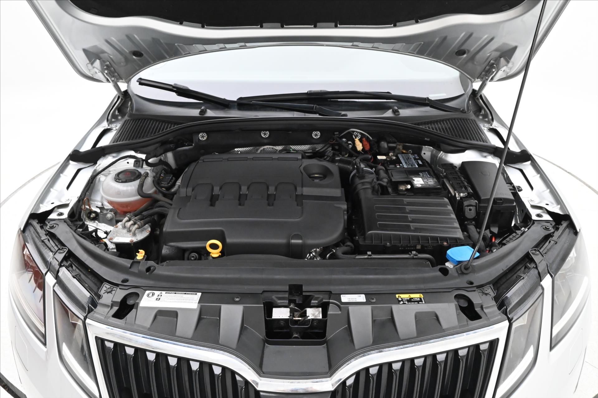 Hlavní fotografie vozu Škoda Octavia 2,0 TDI 110 kW DSG STYLE Záruka až 5 let (8)