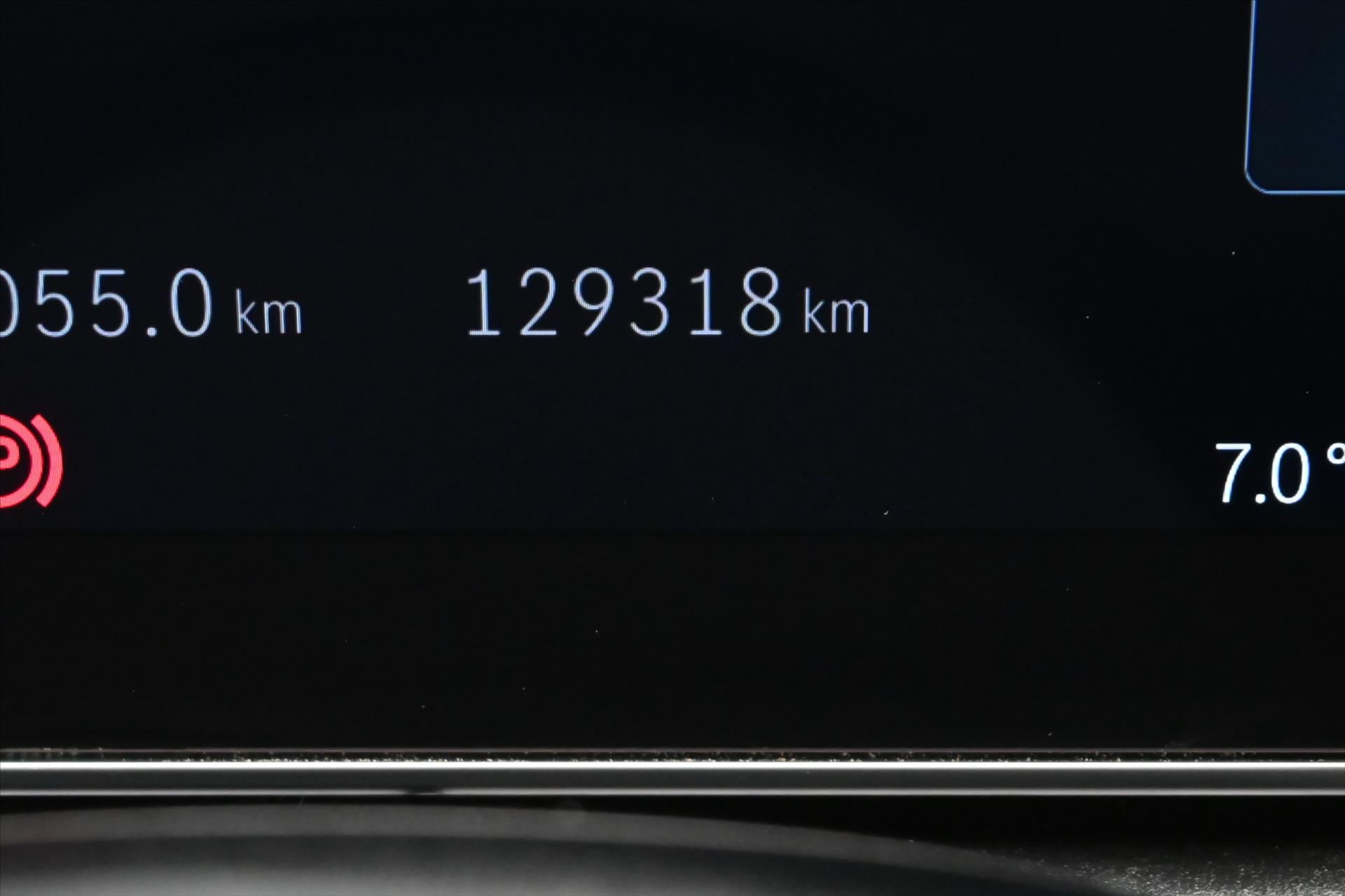 Hlavní fotografie vozu Mercedes-Benz Třídy C 2,0 220d 147kW 4MATIC 9G-Tron. Záruka až 5 let (16)