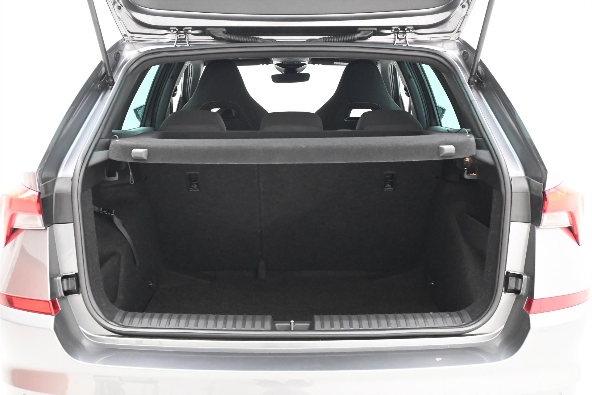 Main photo of the car Skoda Kamiq 1.0 TSI 81kW Sport Business Warranty up to 5 years (10)