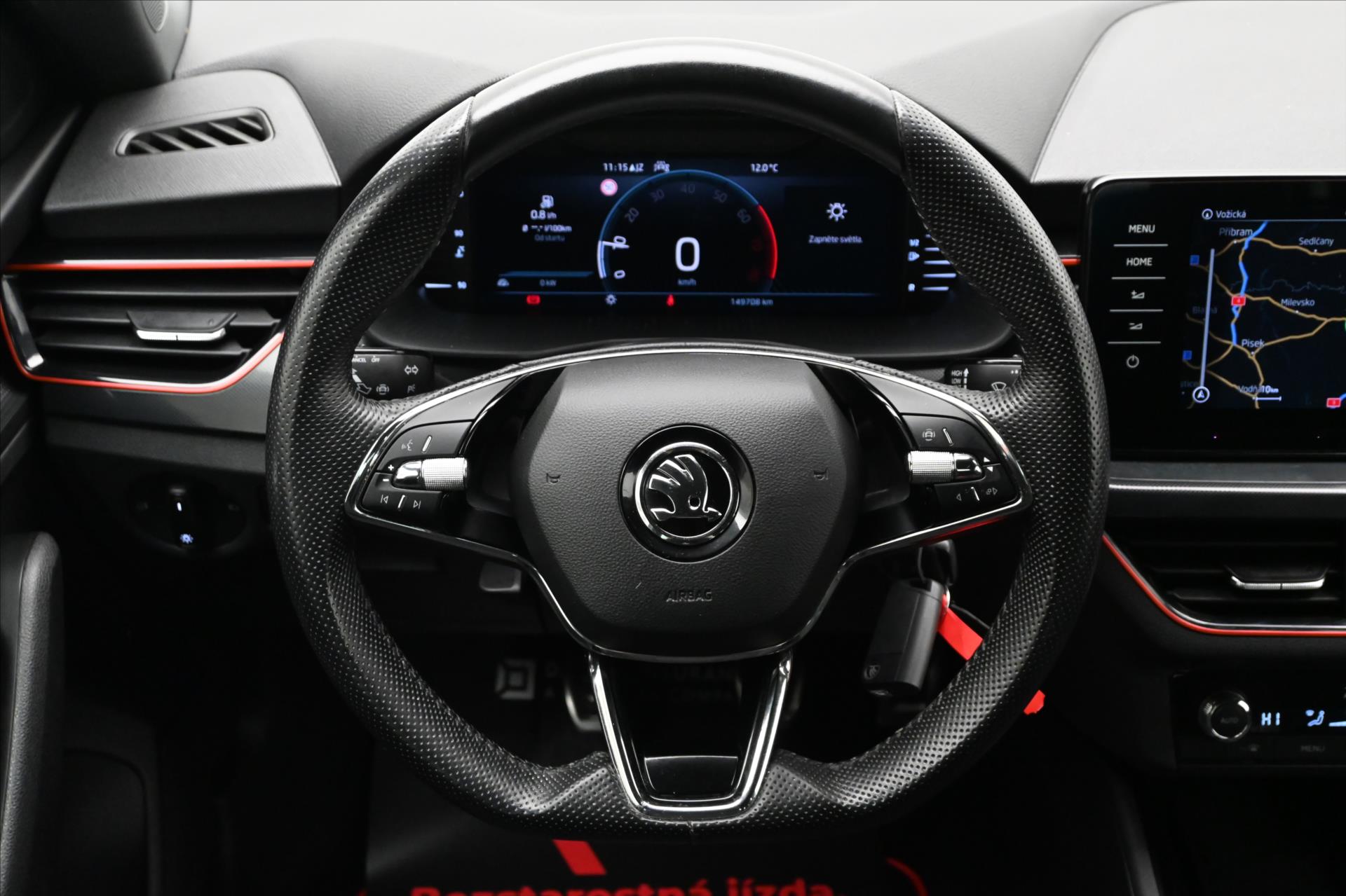 Hlavní fotografie vozu Škoda Kamiq 1,0 TSI 81kW Sport Business Záruka až 5 let (18)