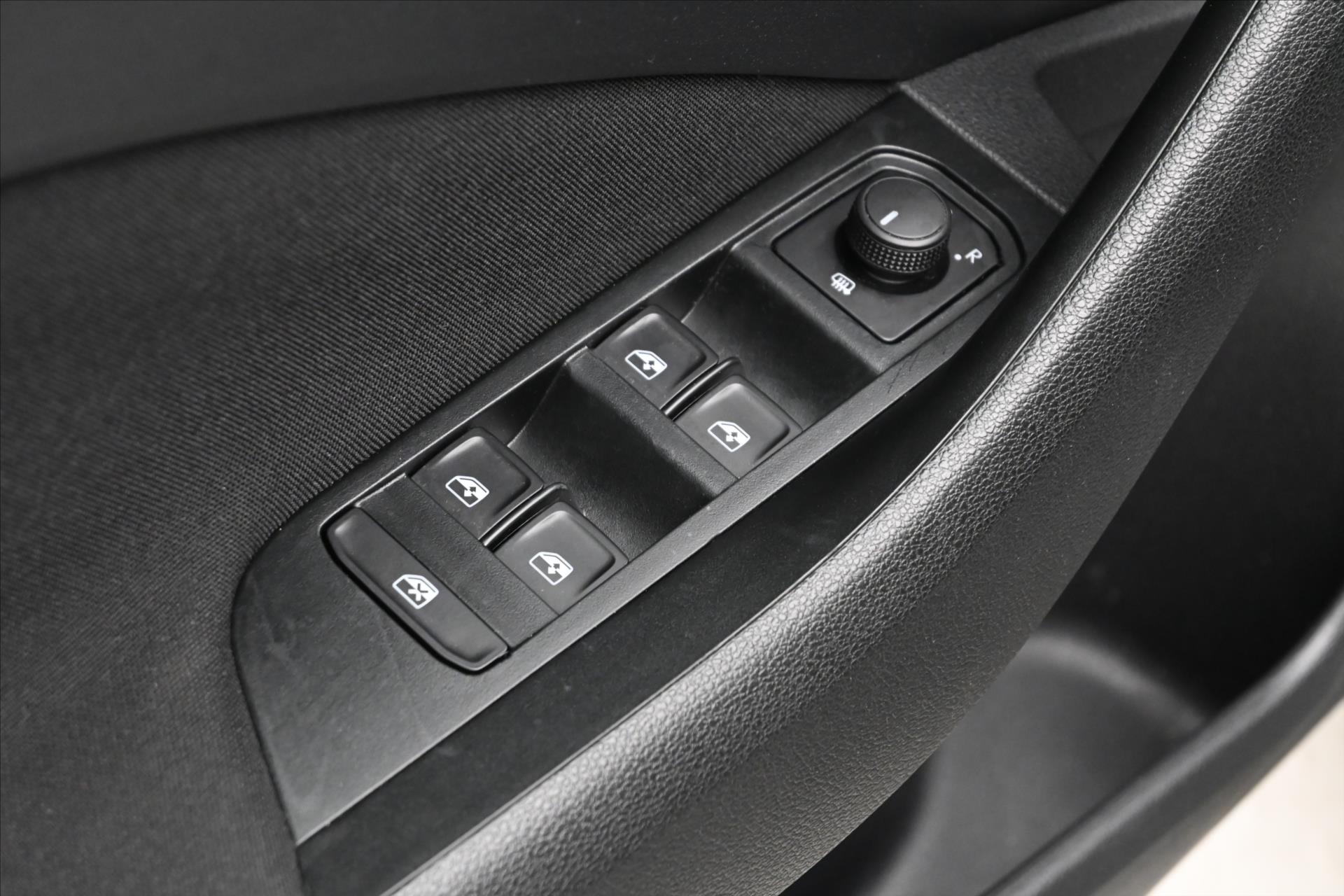 Main photo of the car Skoda Kamiq 1.0 TSI 81kW Sport Business Warranty up to 5 years (24)