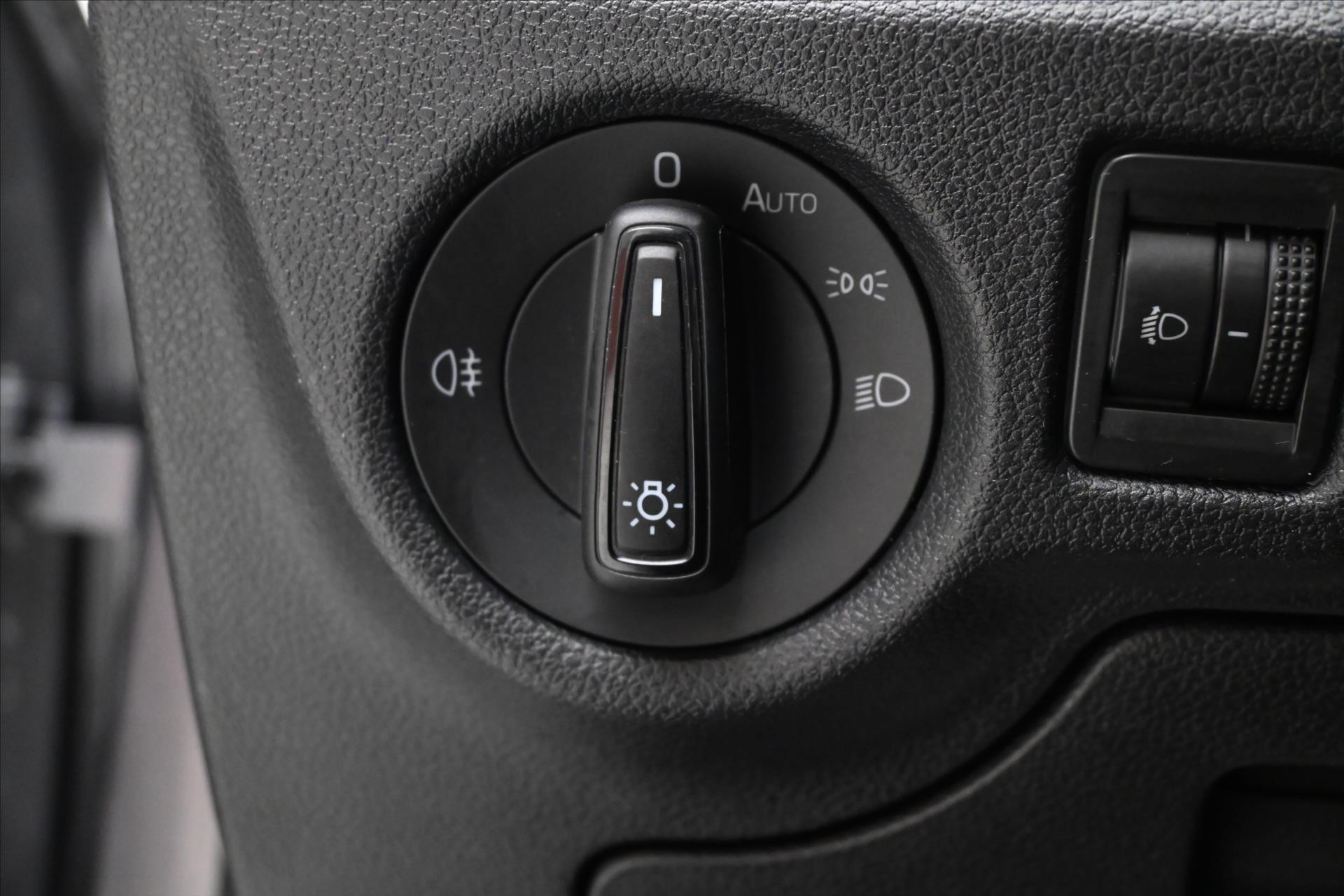 Main photo of the car Skoda Kamiq 1.0 TSI 81kW Sport Business Warranty up to 5 years (25)