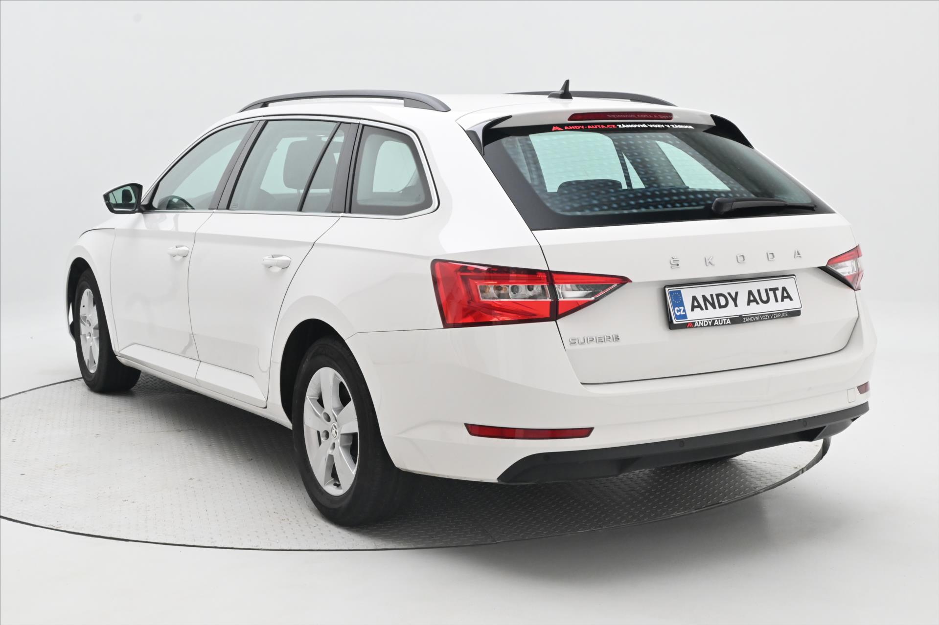 Hlavní fotografie vozu Škoda Superb 2,0 TDI 110 kW DSG Ambition Záruka až 5 let (8)