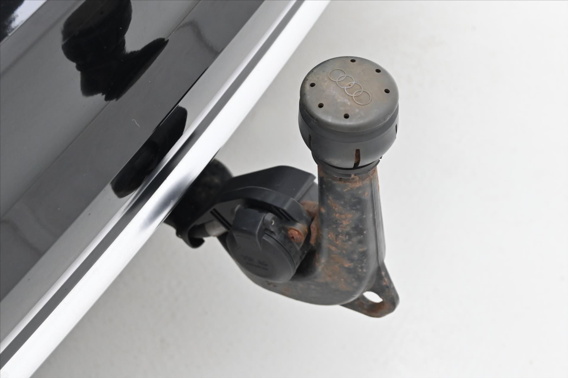 Hlavní fotografie vozu Audi A4 3,0 45TDI V6 170kW QUATTRO ZÁRUKA AŽ 5 LET (29)