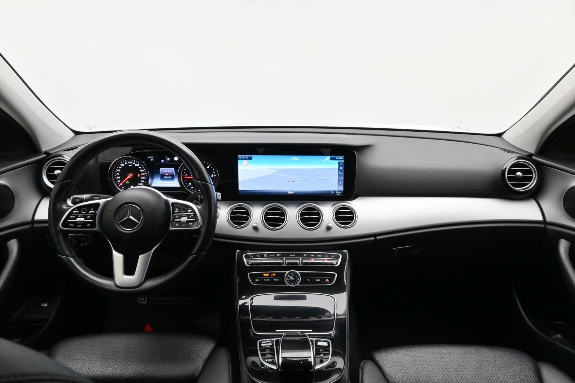 Hlavní fotografie vozu Mercedes-Benz Třídy E 2,0 220d 143 kW Avantgarde AT9 Záruka až 5 let (15)