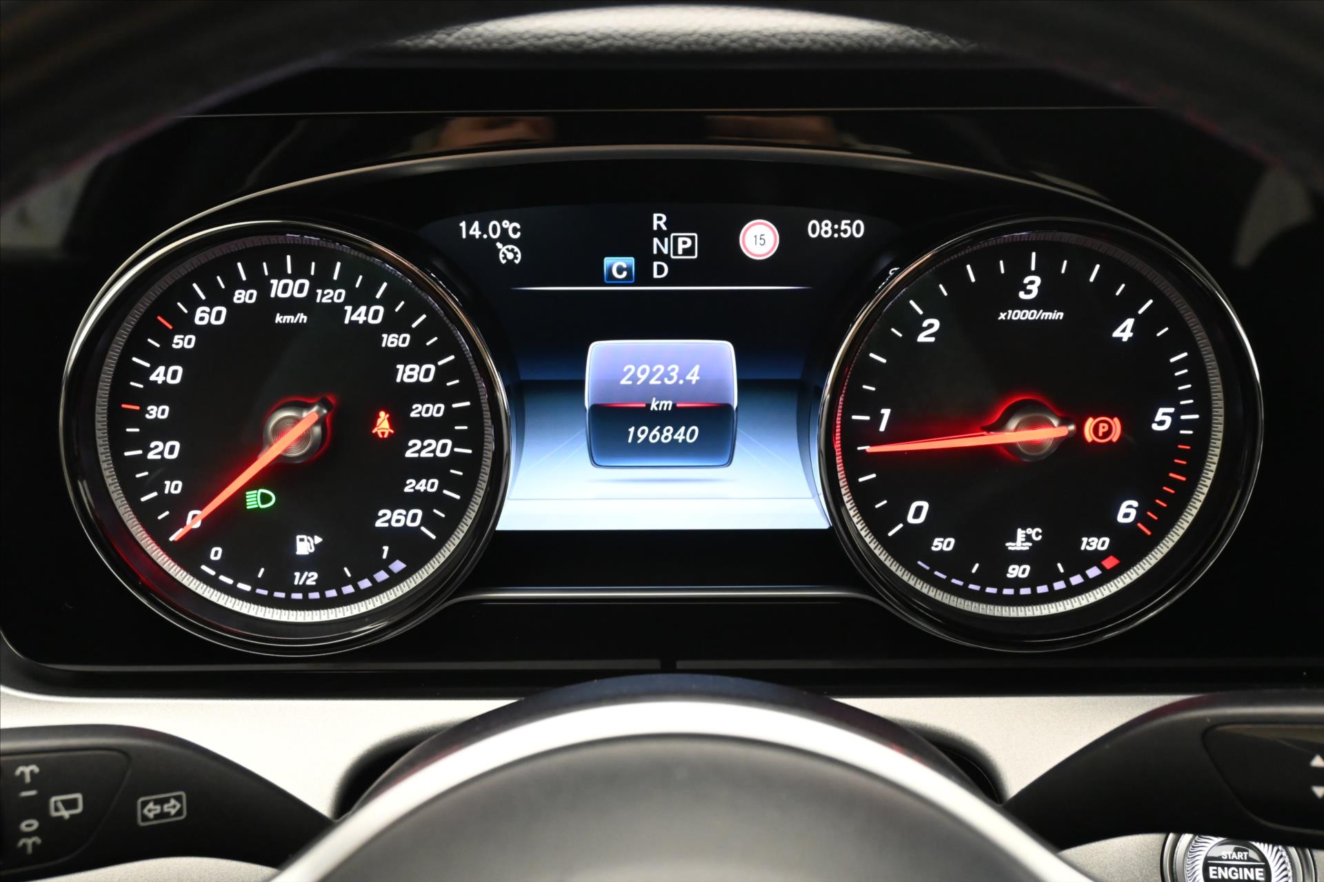 Hlavní fotografie vozu Mercedes-Benz Třídy E 2,0 220d 143kW Avantgarde AT9 Záruka až 5 let (15)