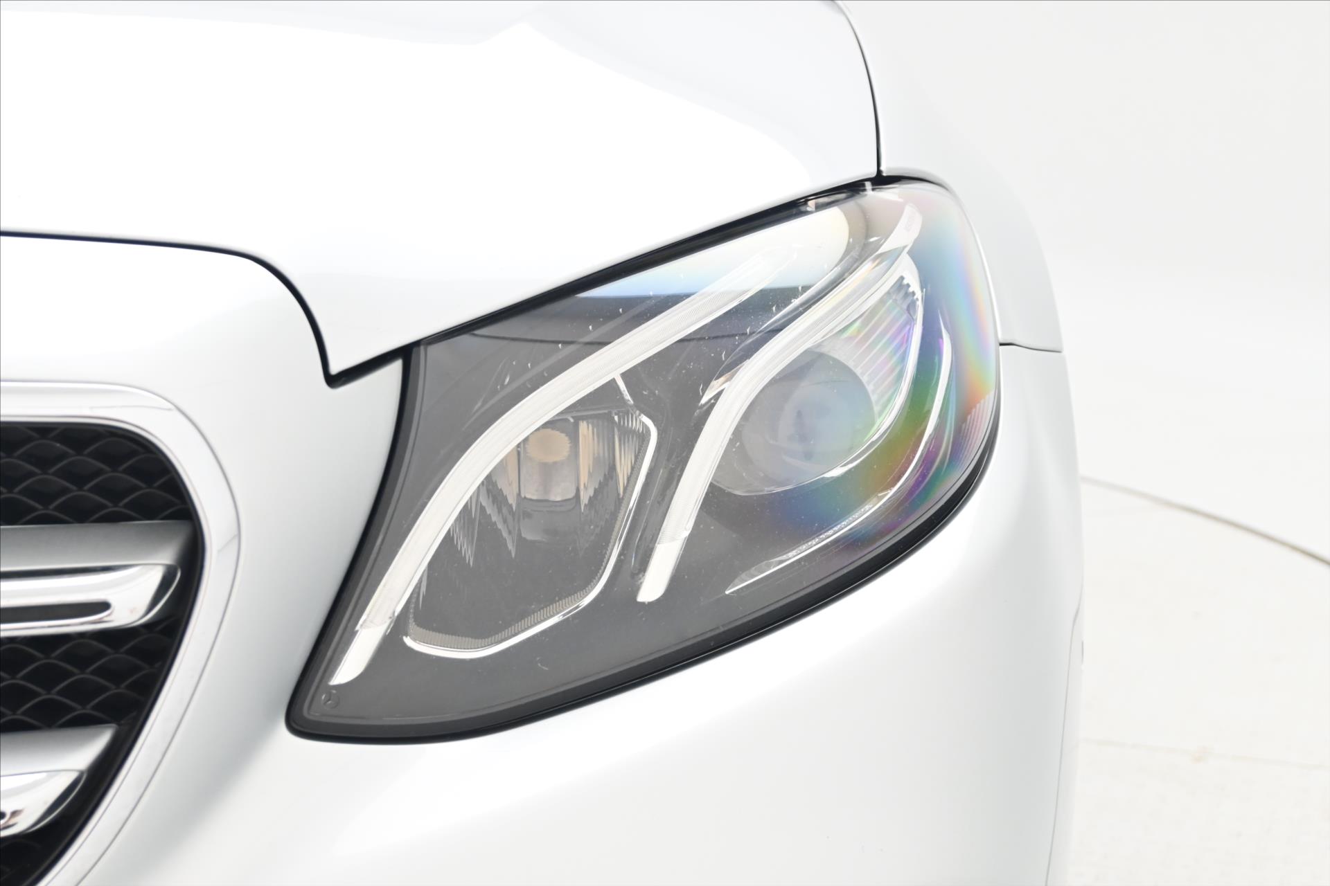 Hlavní fotografie vozu Mercedes-Benz Třídy E 2,0 220d 143kW Avantgarde AT9 Záruka až 5 let (30)