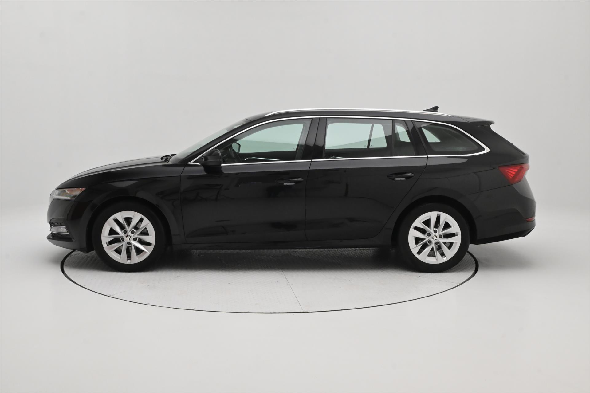 Hlavní fotografie vozu Škoda Octavia 2,0 TDI 110 kW DSG Style Záruka až 5 let (8)