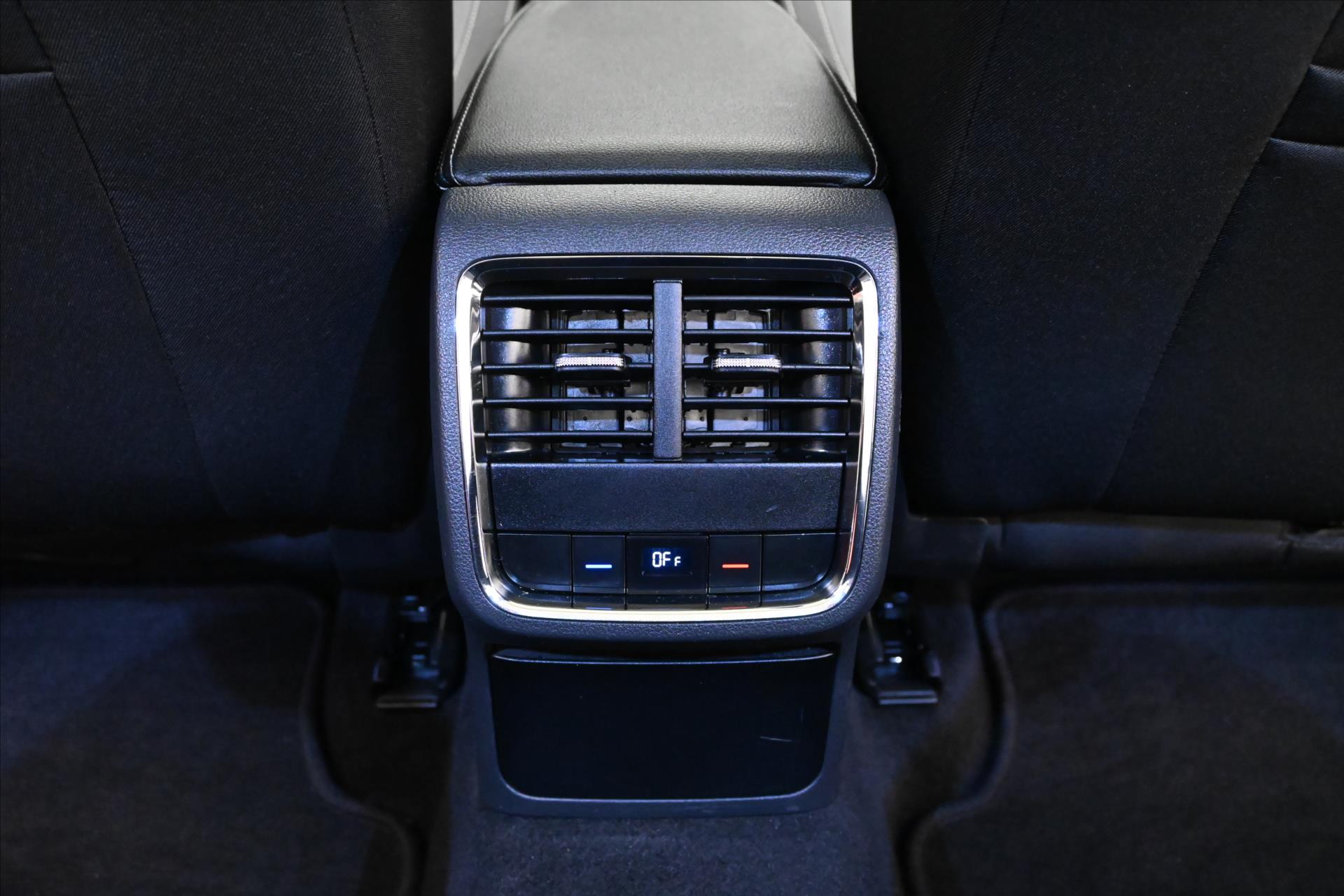 Main photo of the car Skoda Octavia 2.0 TDI 110kW STYLE DSG Warranty up to 5 years (21)