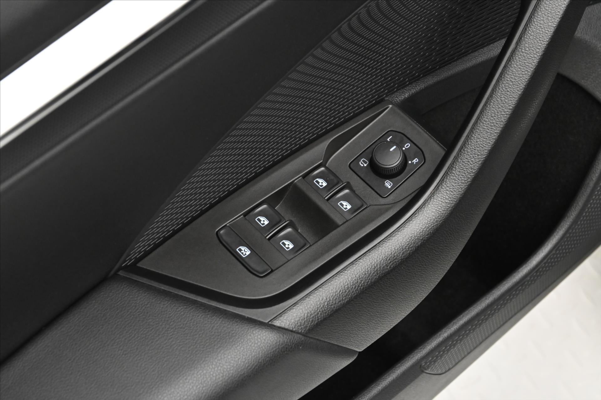 Main photo of the car Skoda Octavia 2.0 TDI 110kW STYLE DSG Warranty up to 5 years (25)