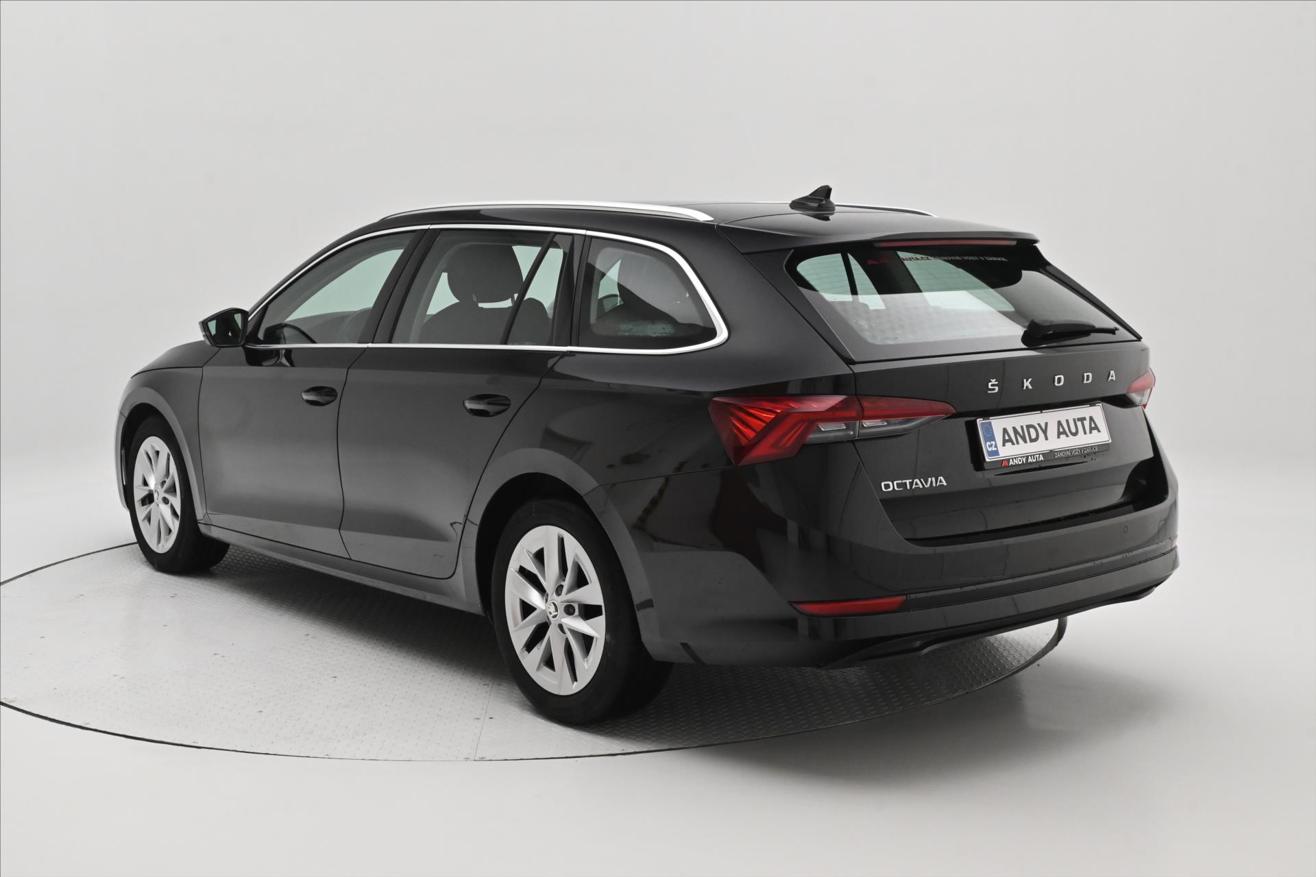 Main photo of the car Skoda Octavia 2.0 TDI 110kW STYLE DSG Warranty up to 5 years (6)