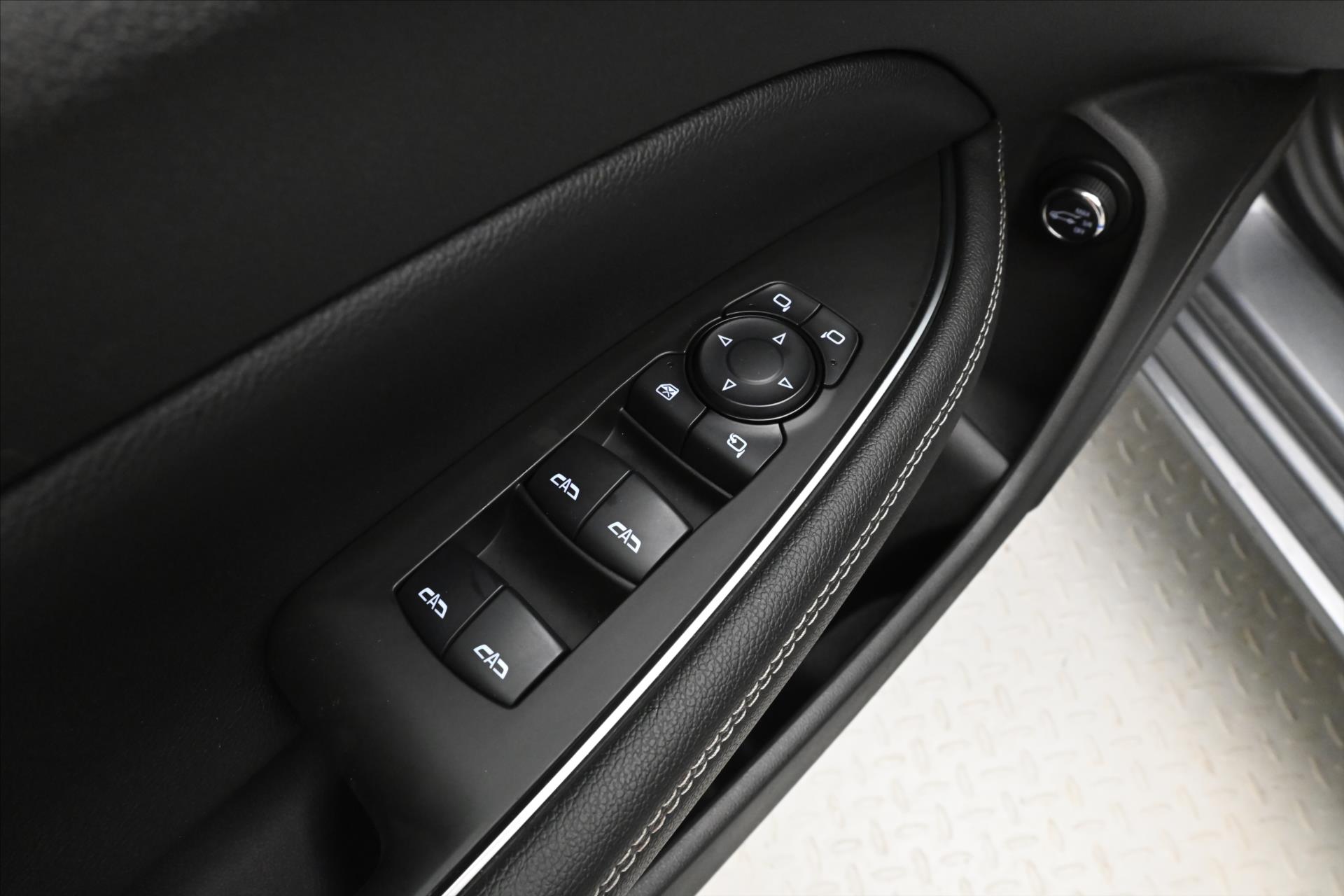 Hlavní fotografie vozu Opel Insignia 2,0 CDTi 128kW AT8 ELEGANCE-COSMO Záruka až 5 let (23)