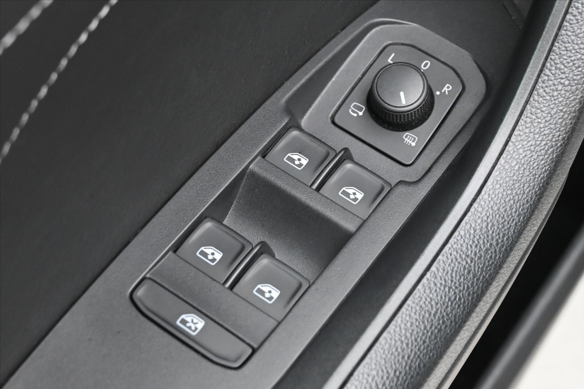 Hlavní fotografie vozu Škoda Kodiaq 2,0 TDI 110kW STYLE DSG Záruka až 5 let (26)