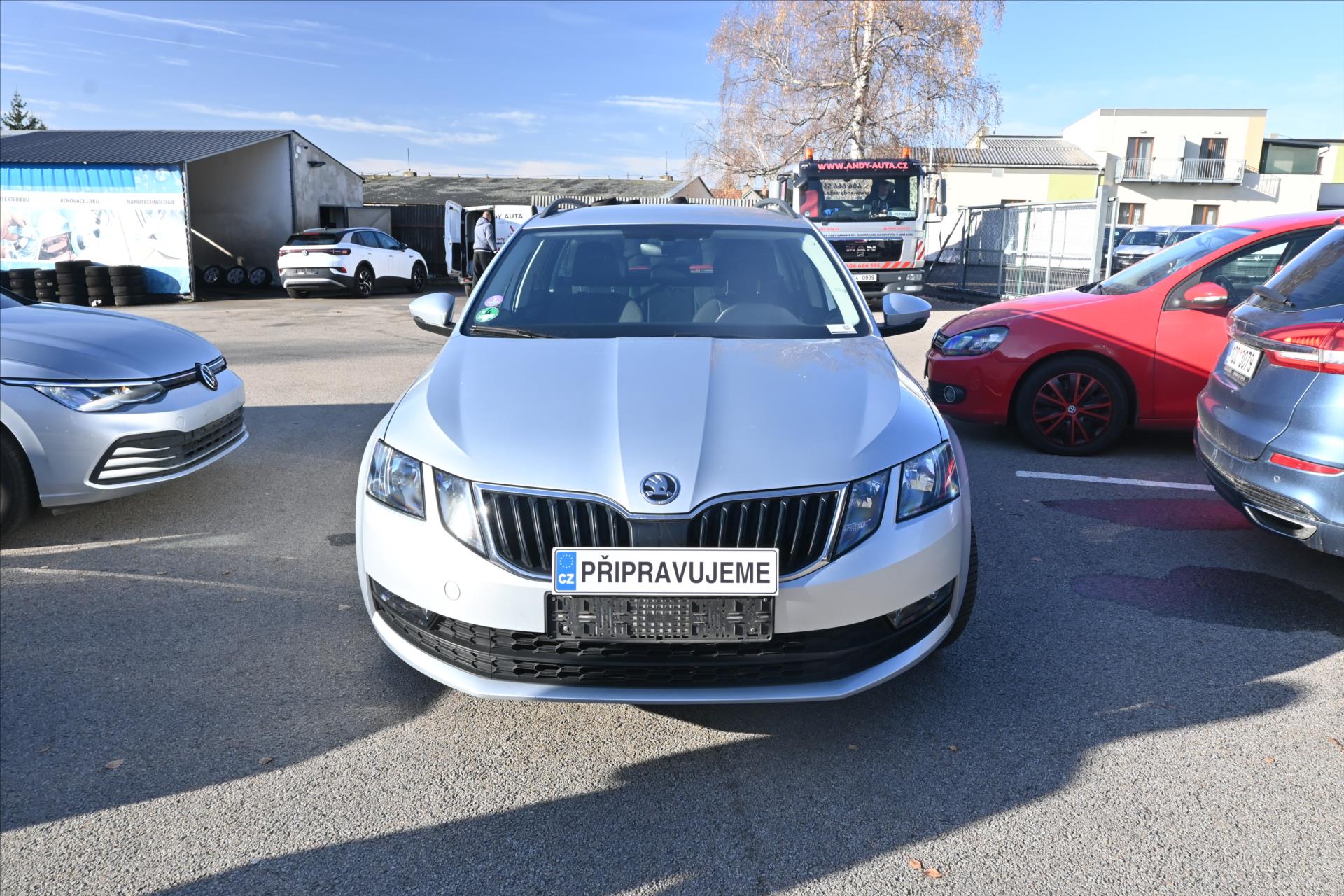 Hlavní fotografie vozu Škoda Octavia 1,5 TSI 110kW Business DSG VŮZ PŘIPRAVUJEME K PRODEJI