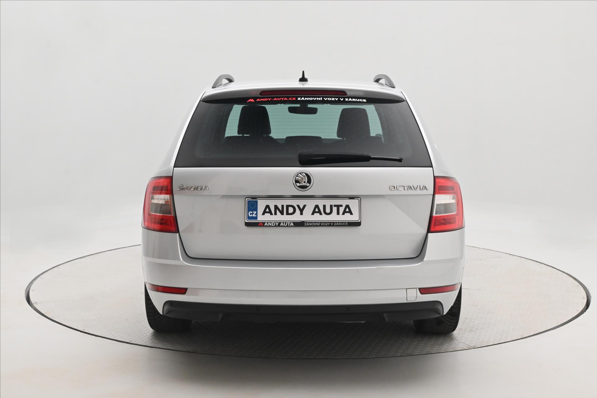 Hlavní fotografie vozu Škoda Octavia 1,5 TSI 110kW Business DSG Záruka až 5 let (5)