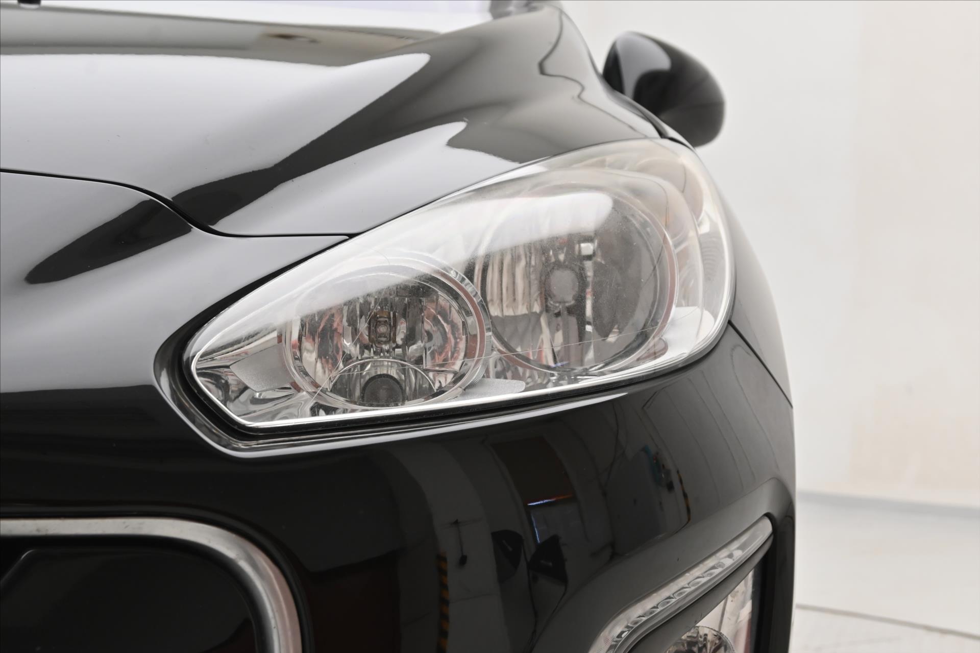 Hlavní fotografie vozu Peugeot 308 1,6 HDI 82 kW SW TAŽNÉ ZAŘÍZENÍ Záruka (27)