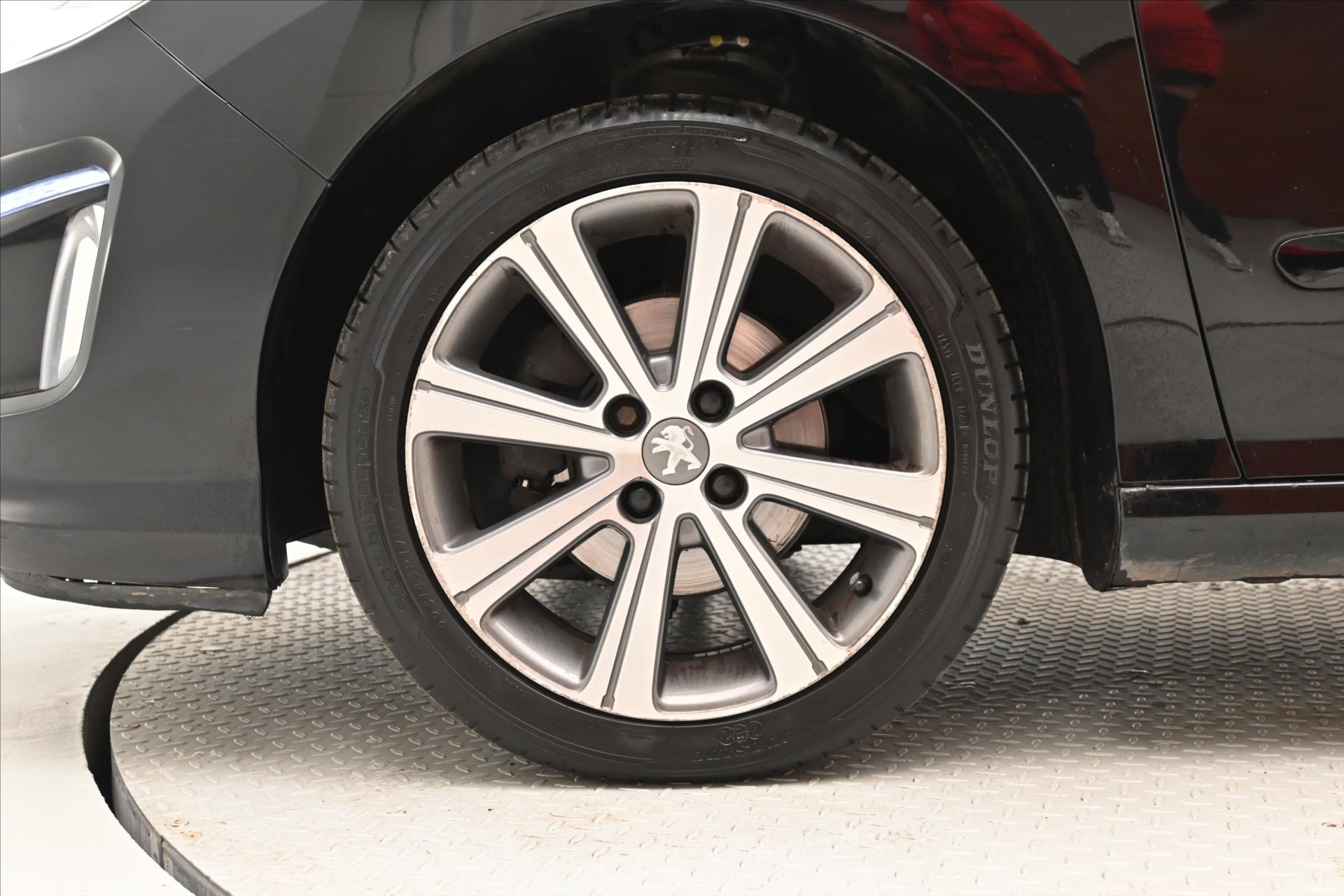 Hlavní fotografie vozu Peugeot 308 1,6 HDI 82 kW SW TAŽNÉ ZAŘÍZENÍ Záruka (29)