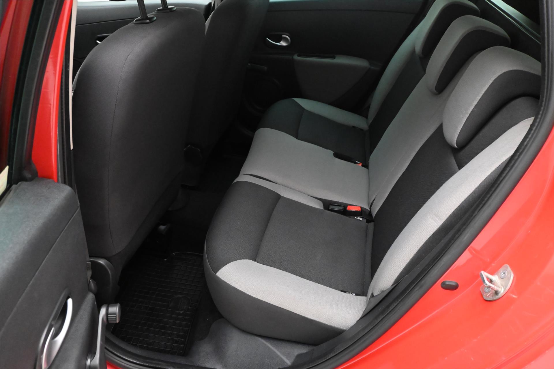 Hlavní fotografie vozu Renault Clio 1,2 Tce 74kW GRANDT (13)