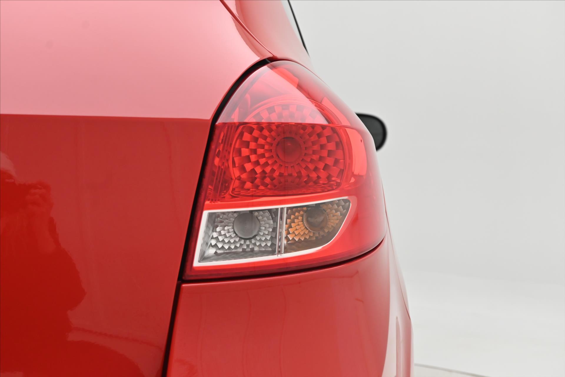 Hlavní fotografie vozu Renault Clio 1,2 Tce 74kW GRANDT (25)