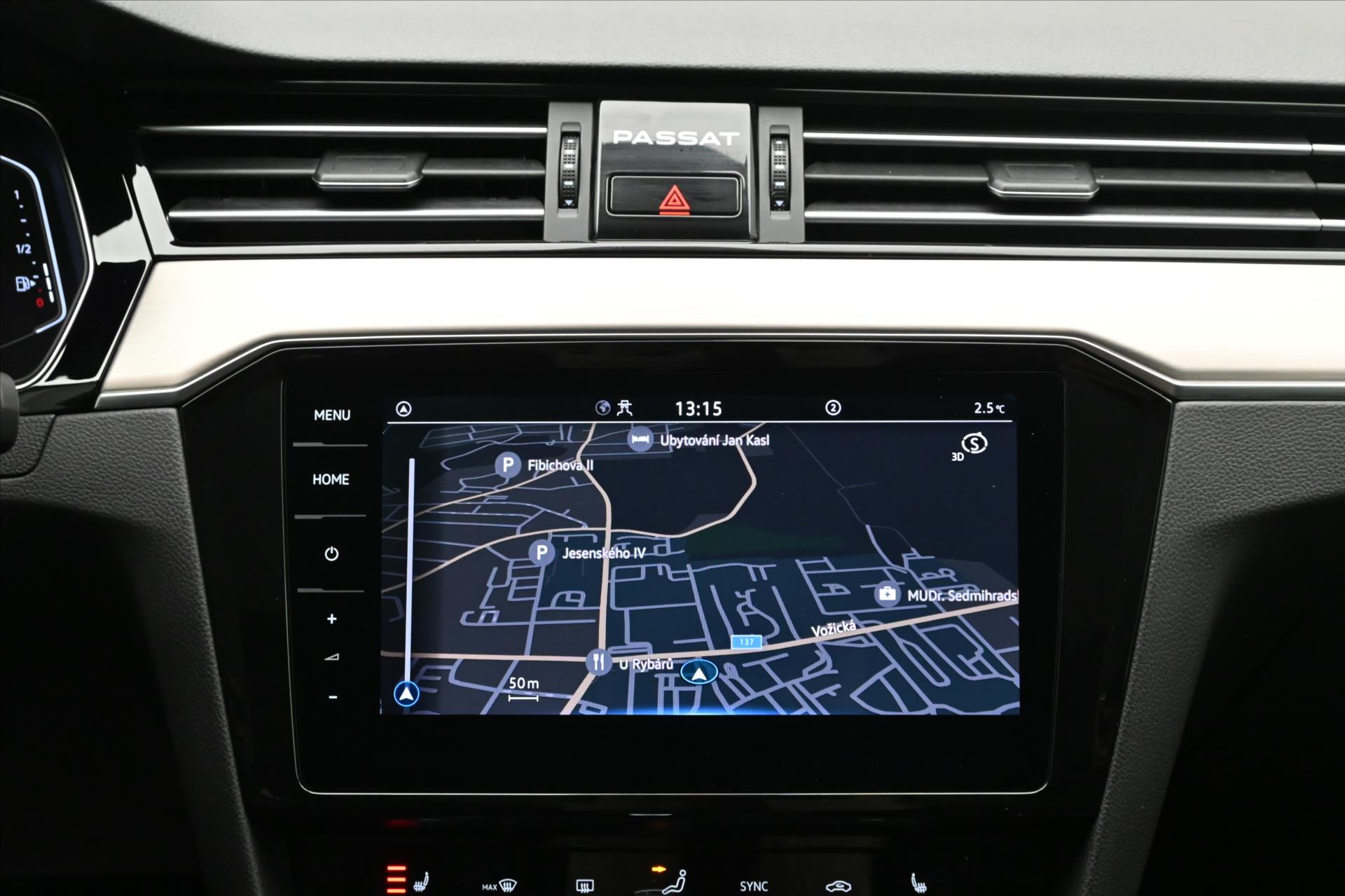 Hlavní fotografie vozu Volkswagen Passat 2,0 TDI 110kW DSG ELEGANCE Záruka až 5 let (18)