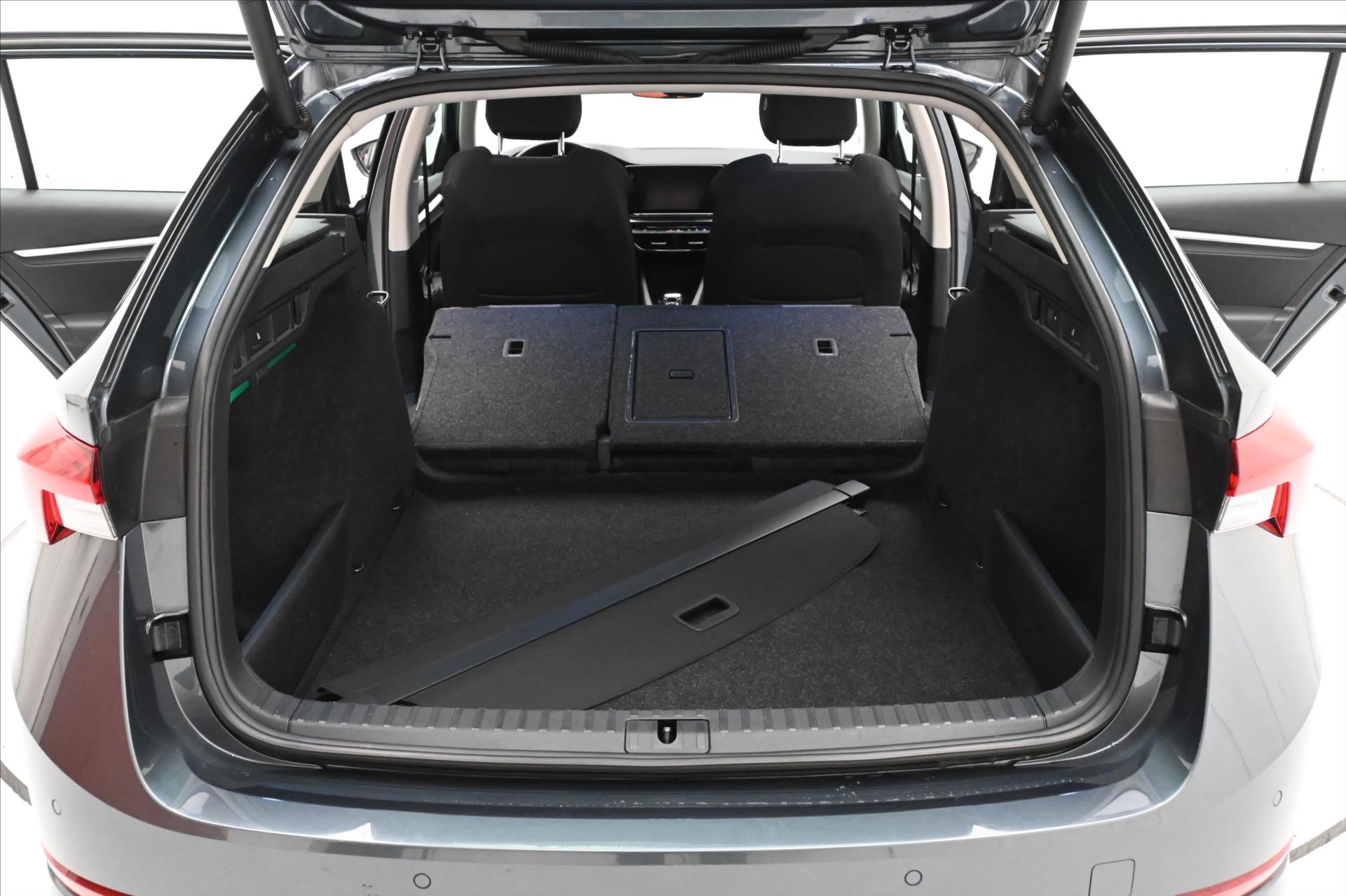 Hlavní fotografie vozu Škoda Octavia 2,0 TDI 110kW DSG STYLE Záruka až 5 let (10)